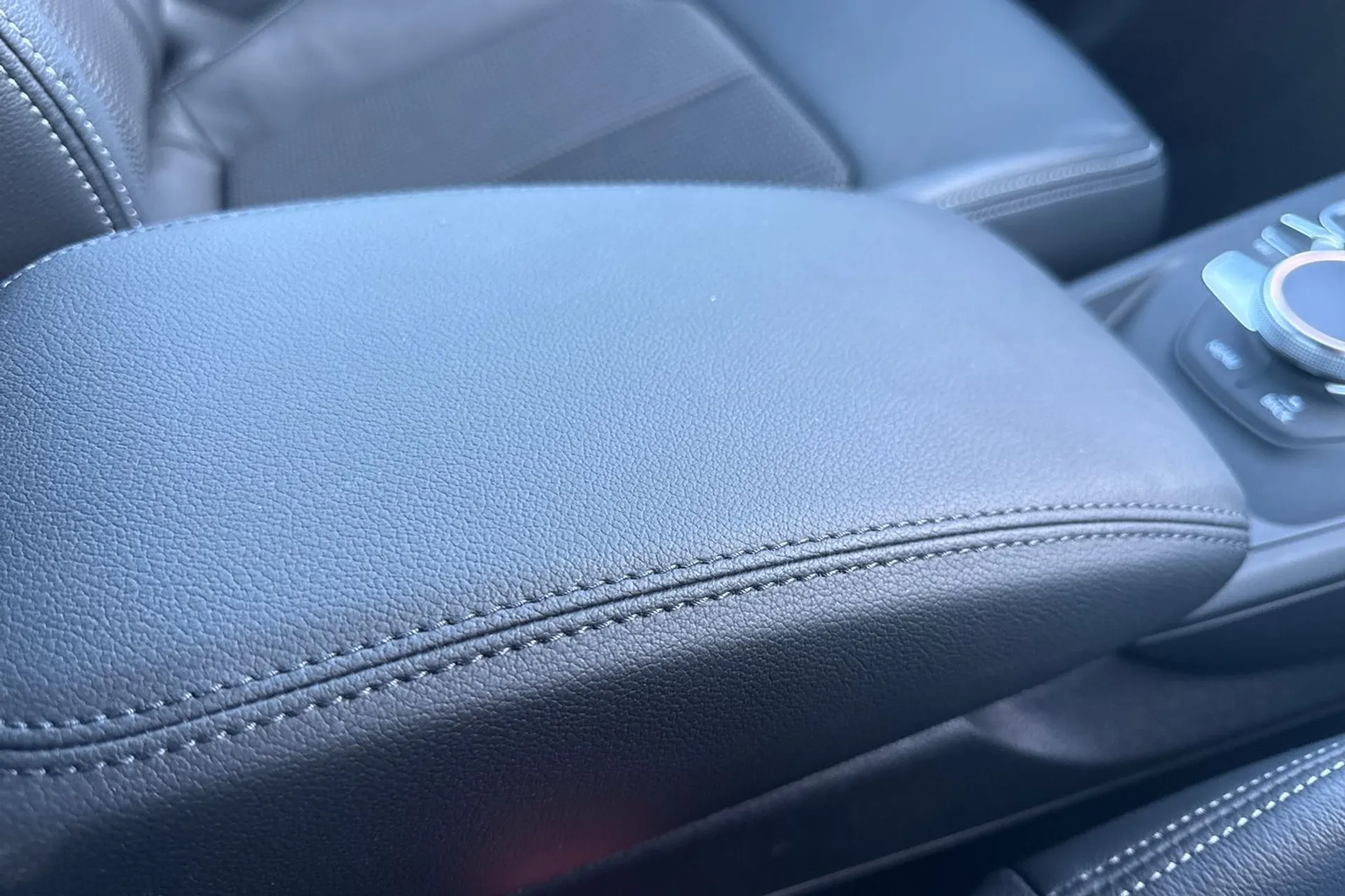 Audi Q2 thumbnail image number 45