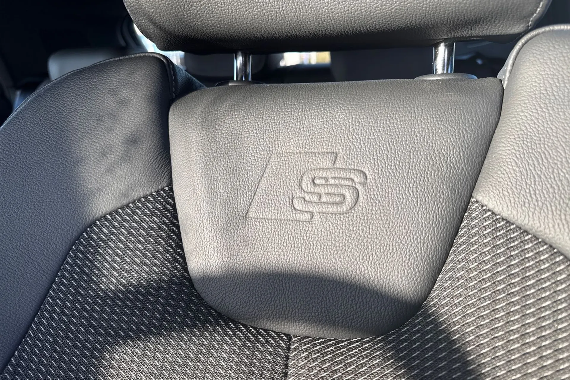 Audi Q2 thumbnail image number 47