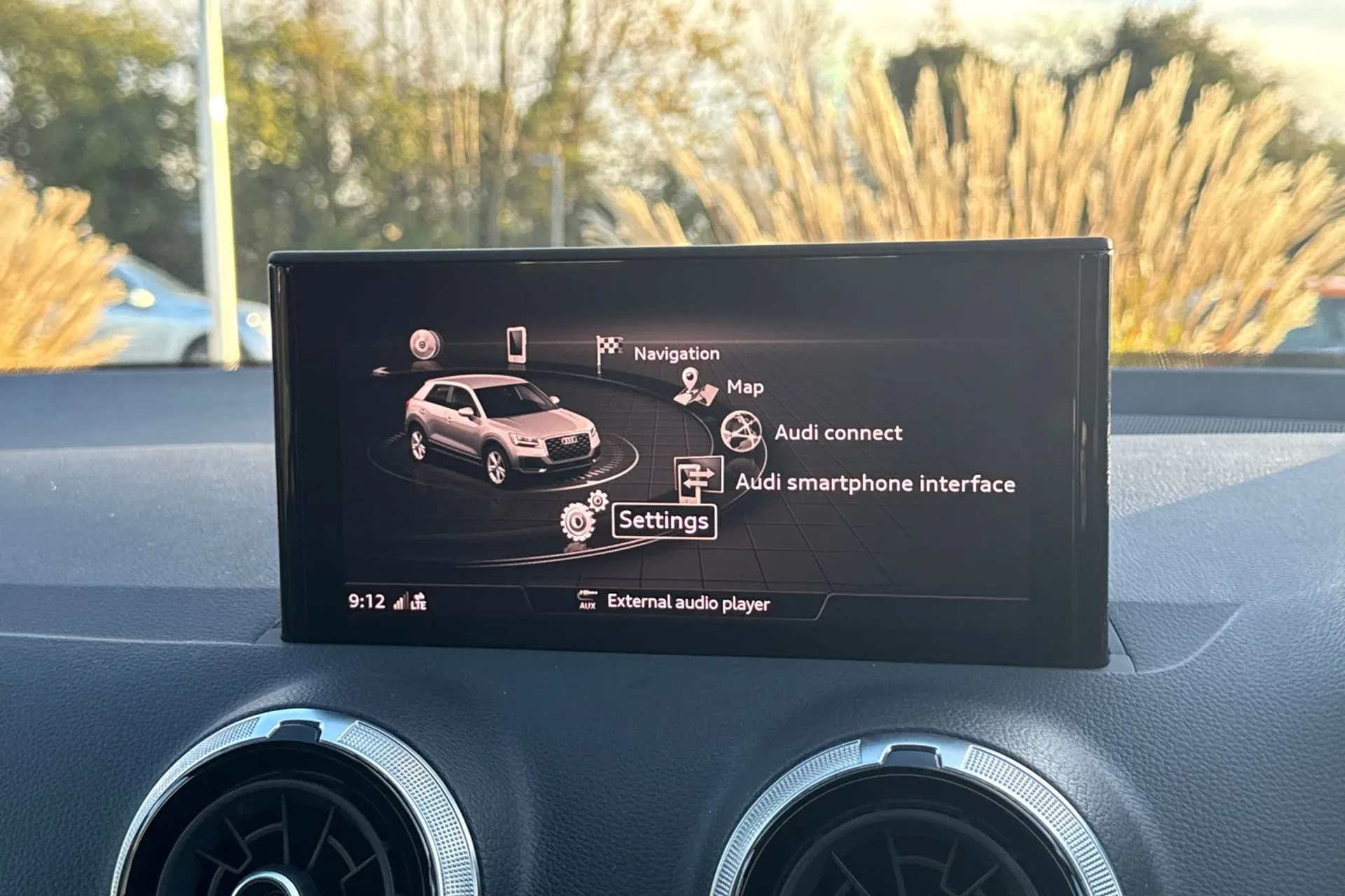 Audi Q2 thumbnail image number 22