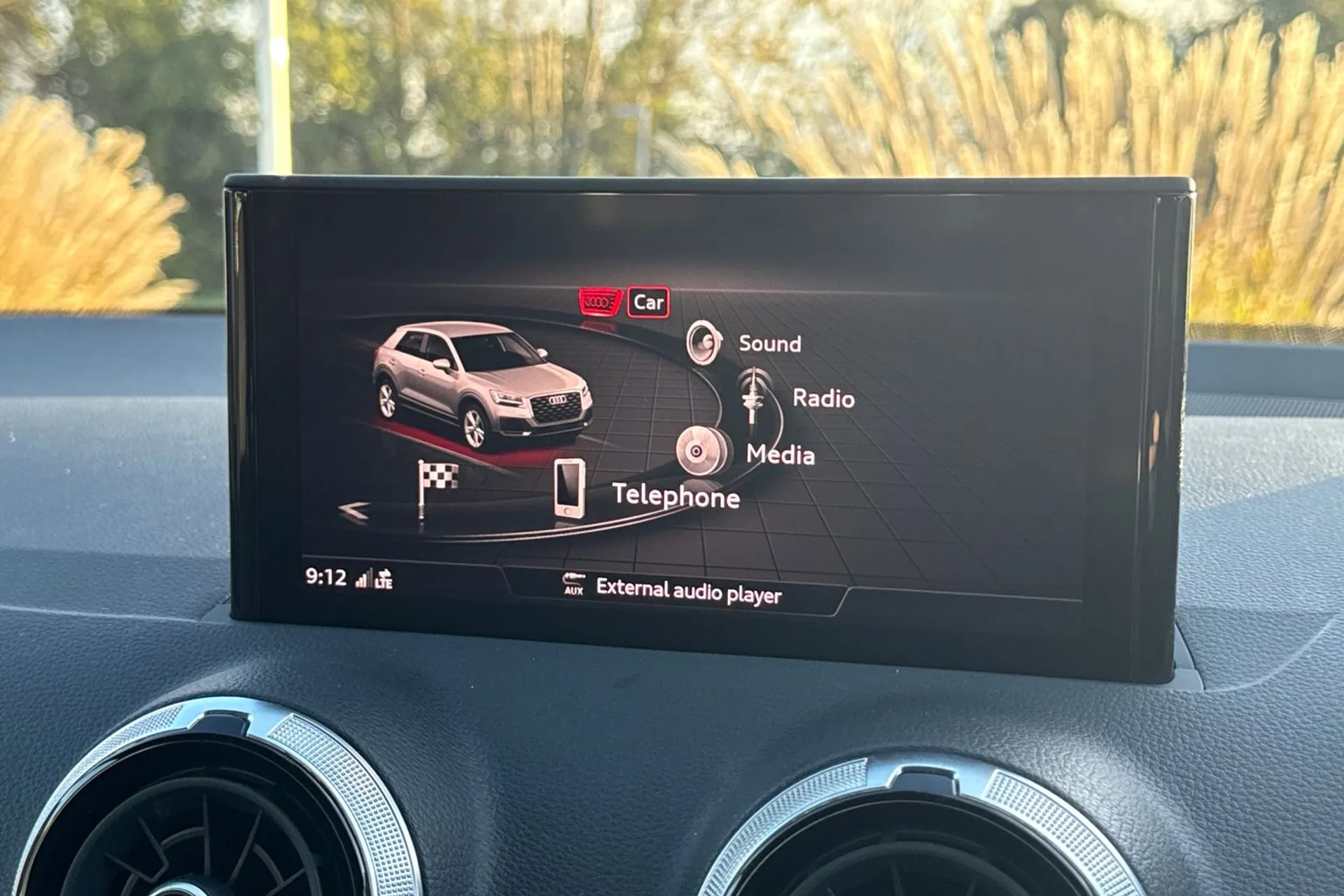 Audi Q2 thumbnail image number 33