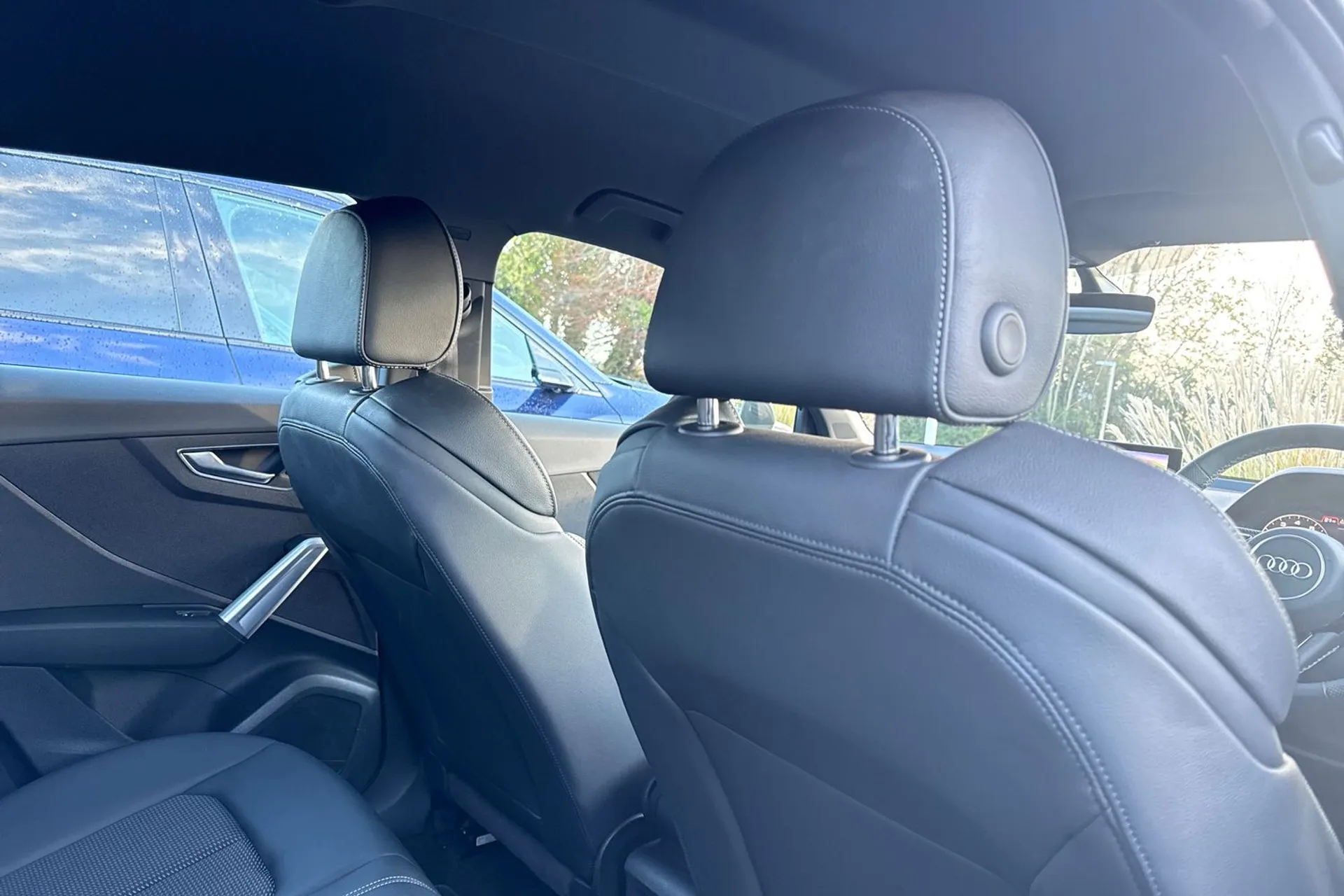 Audi Q2 thumbnail image number 27