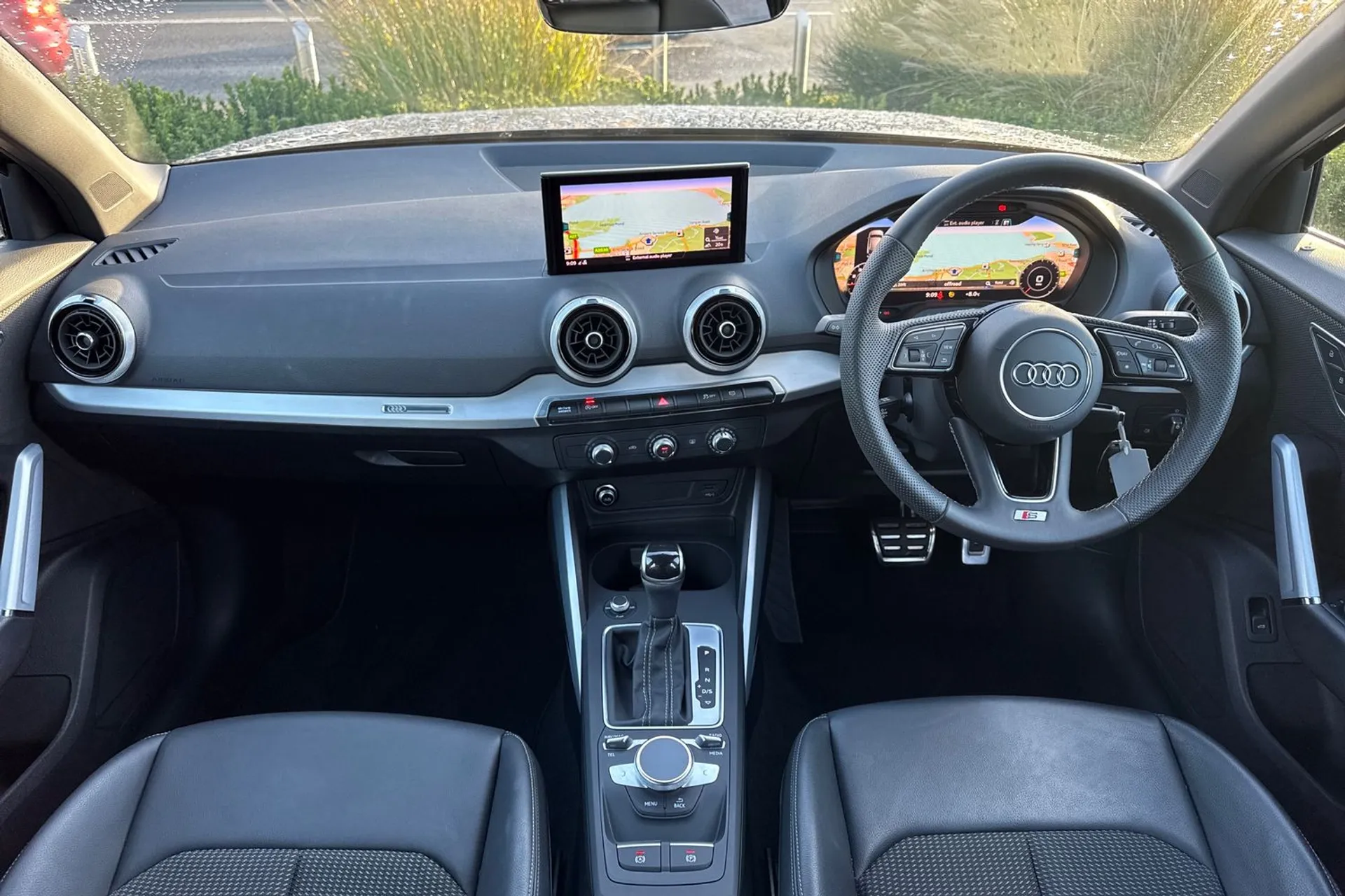 Audi Q2 thumbnail image number 3