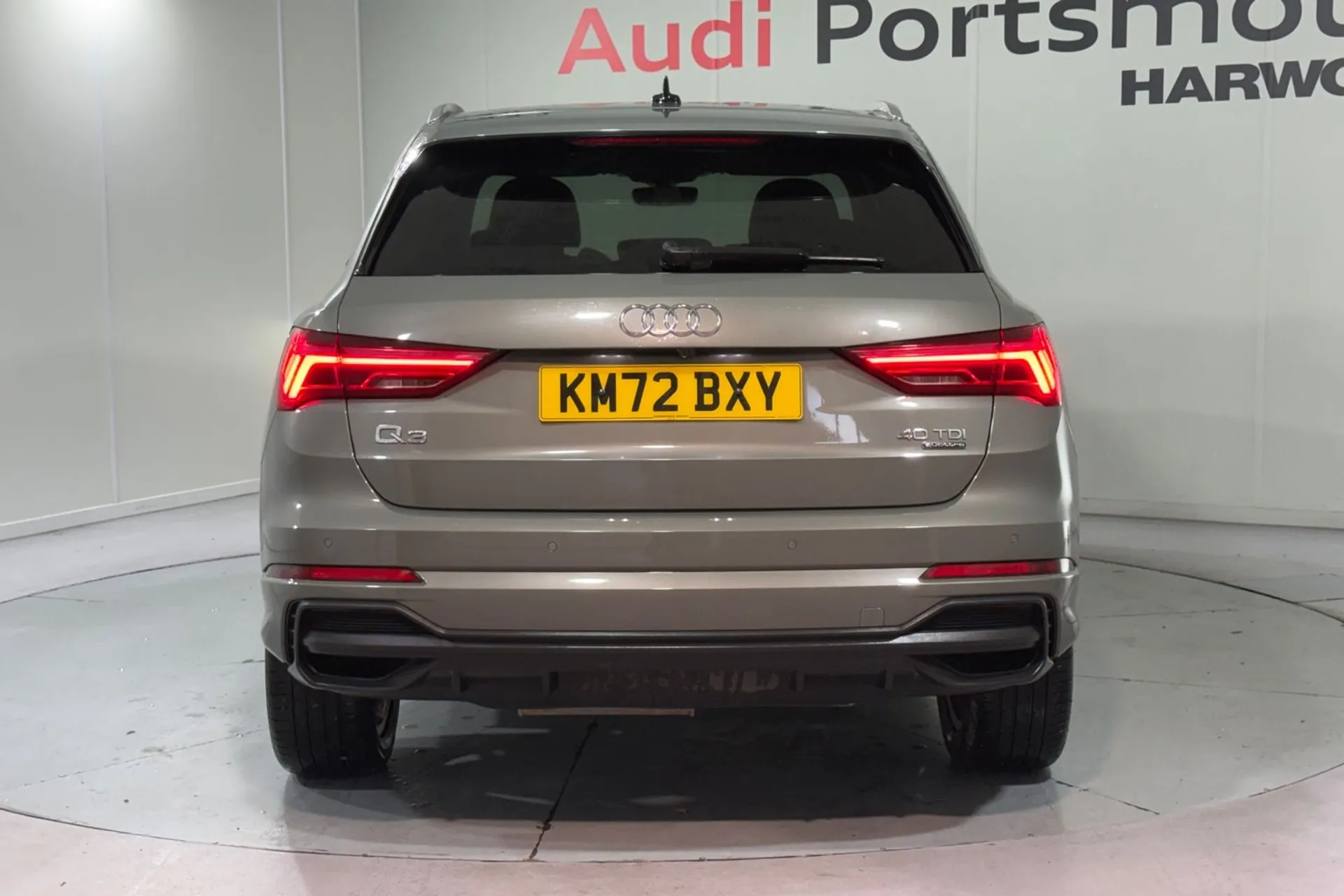 Audi Q3 thumbnail image number 8
