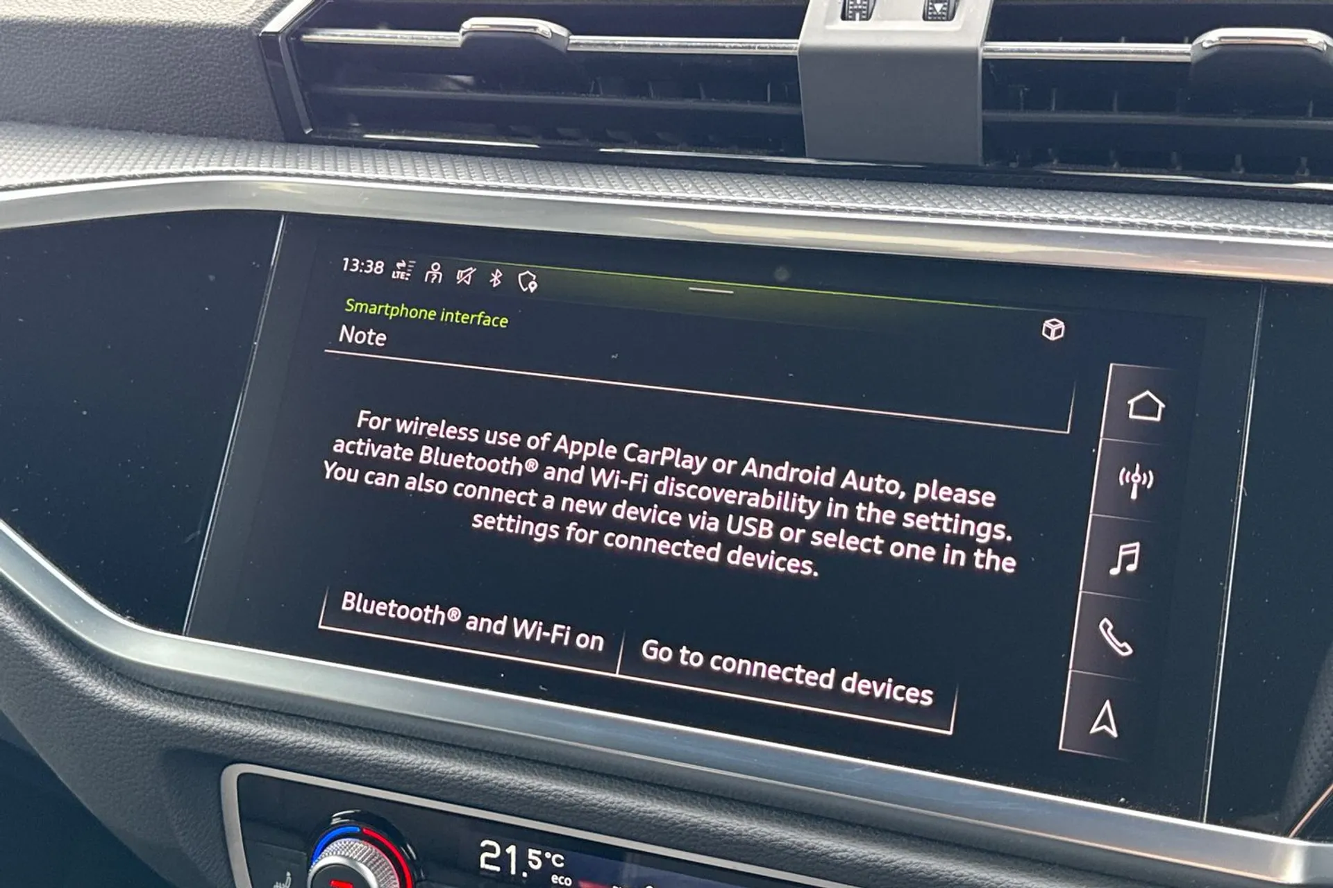 Audi Q3 thumbnail image number 18