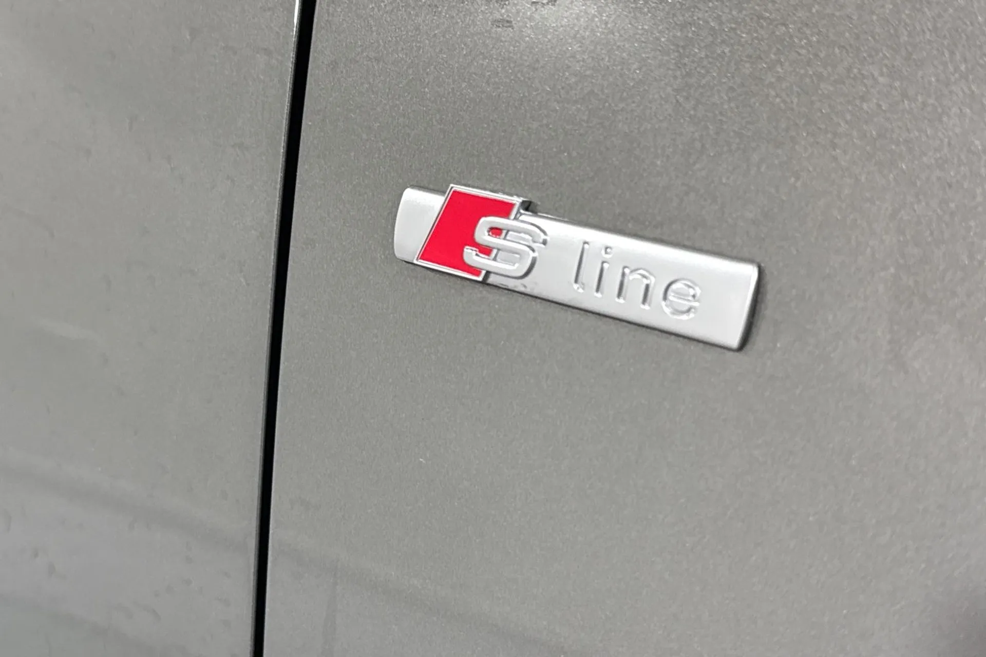 Audi Q3 thumbnail image number 49