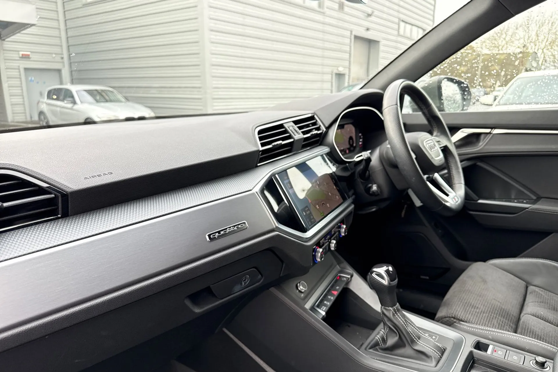 Audi Q3 thumbnail image number 34