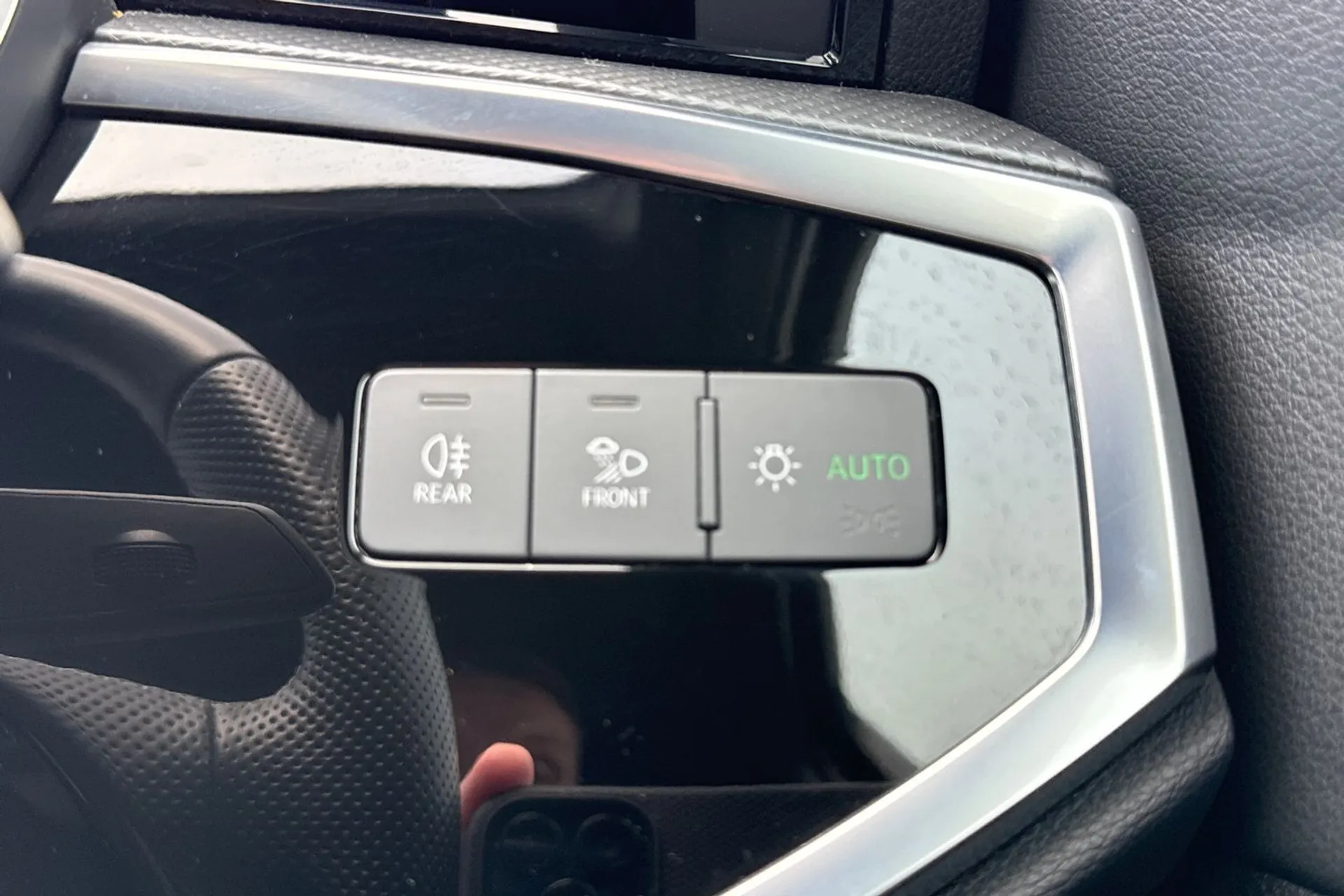 Audi Q3 thumbnail image number 29