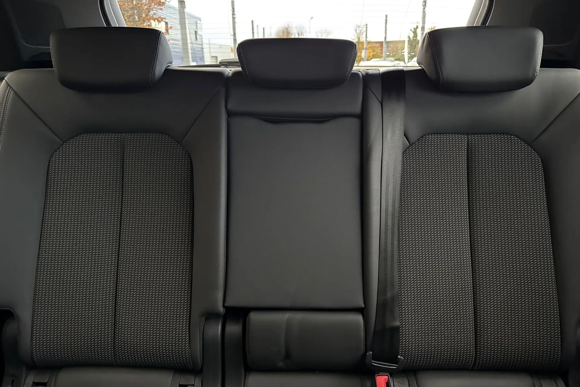 Audi Q3 thumbnail image number 42