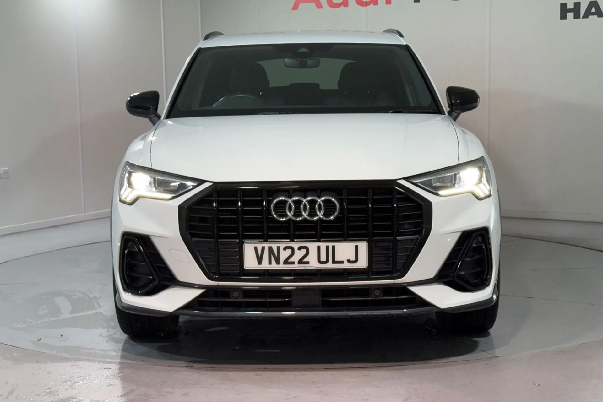 Audi Q3 thumbnail image number 6