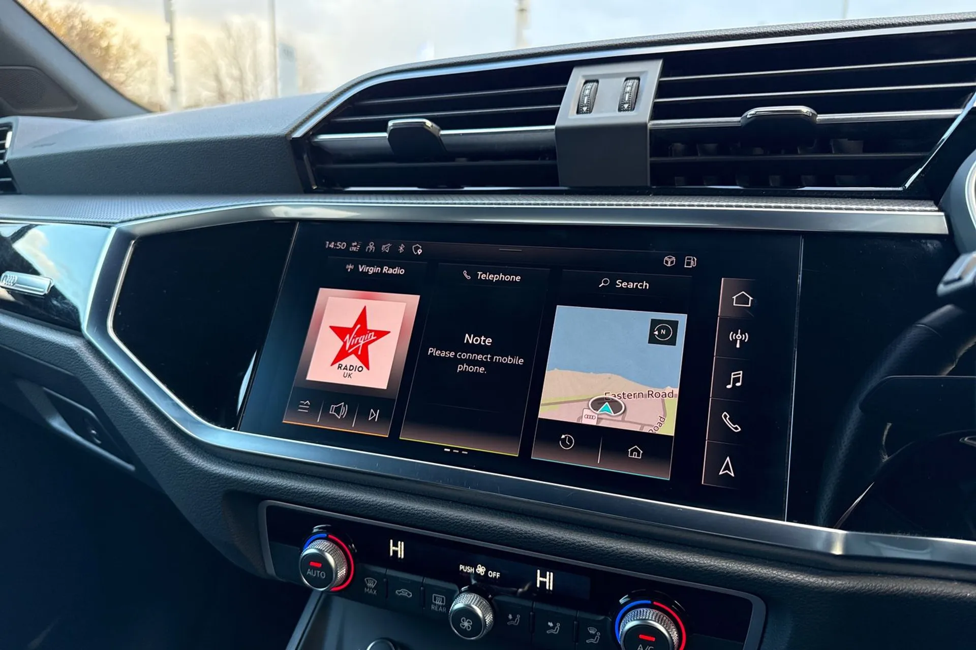 Audi Q3 thumbnail image number 35