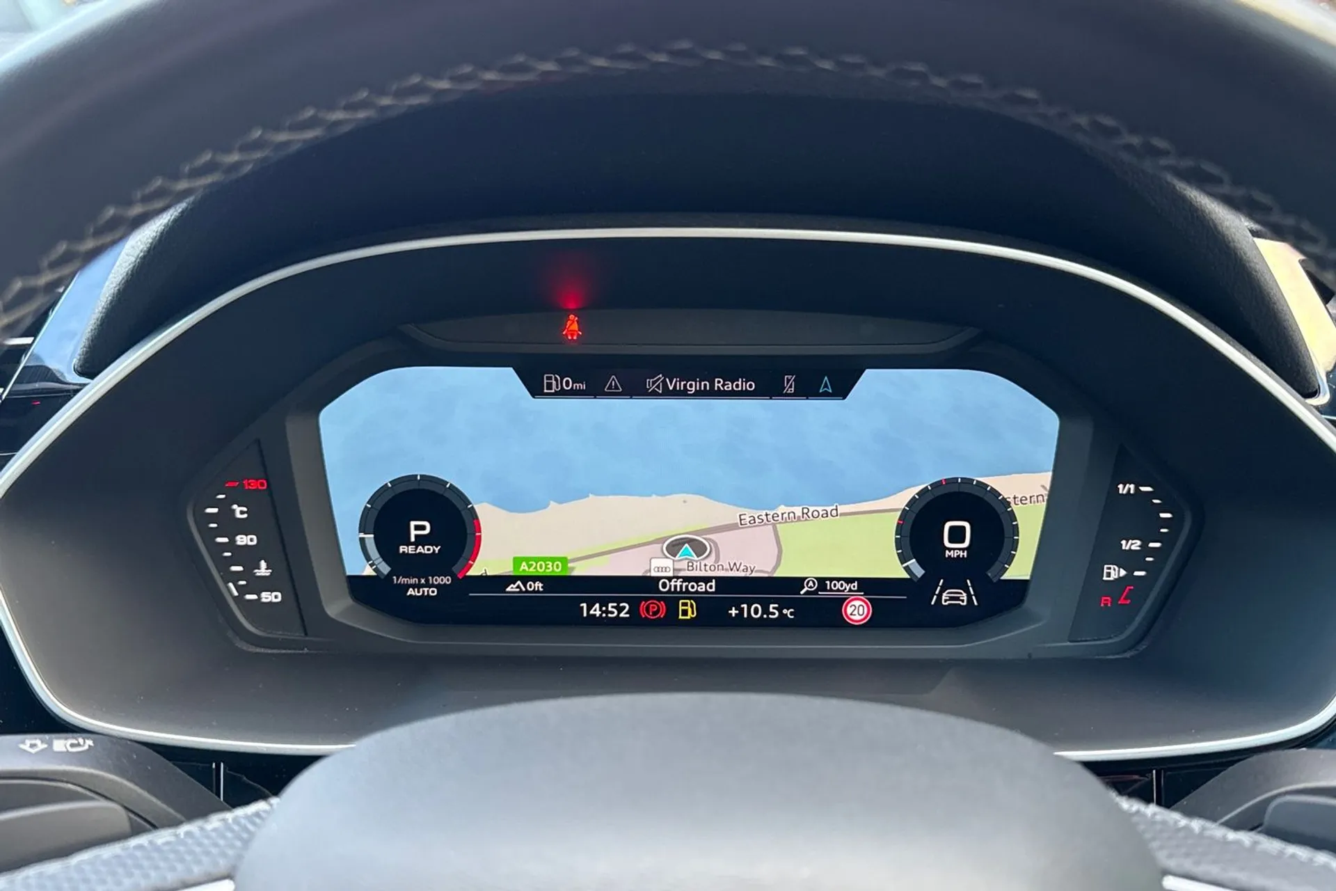 Audi Q3 thumbnail image number 24