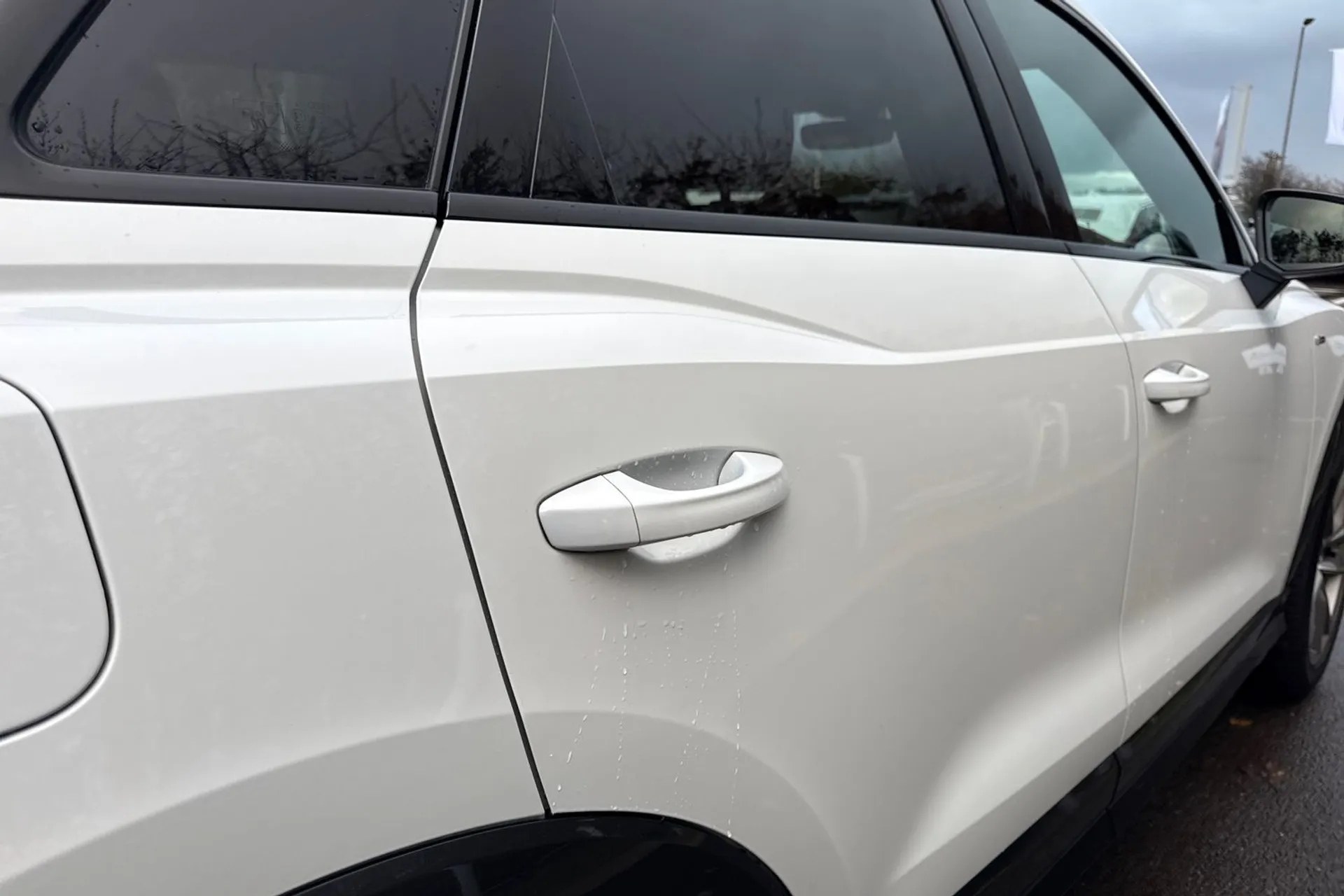 Audi Q3 thumbnail image number 18