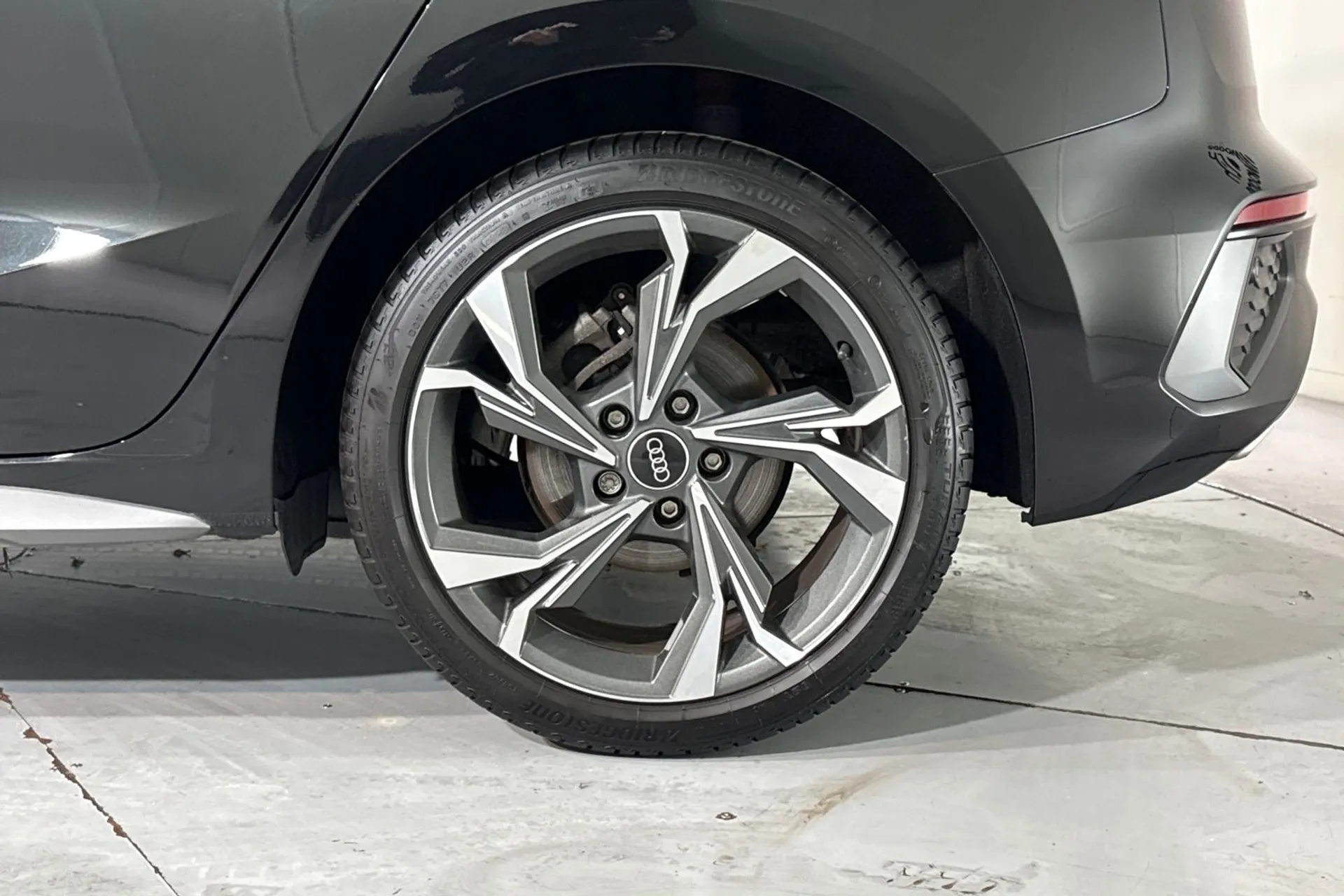 Audi A3 thumbnail image number 12