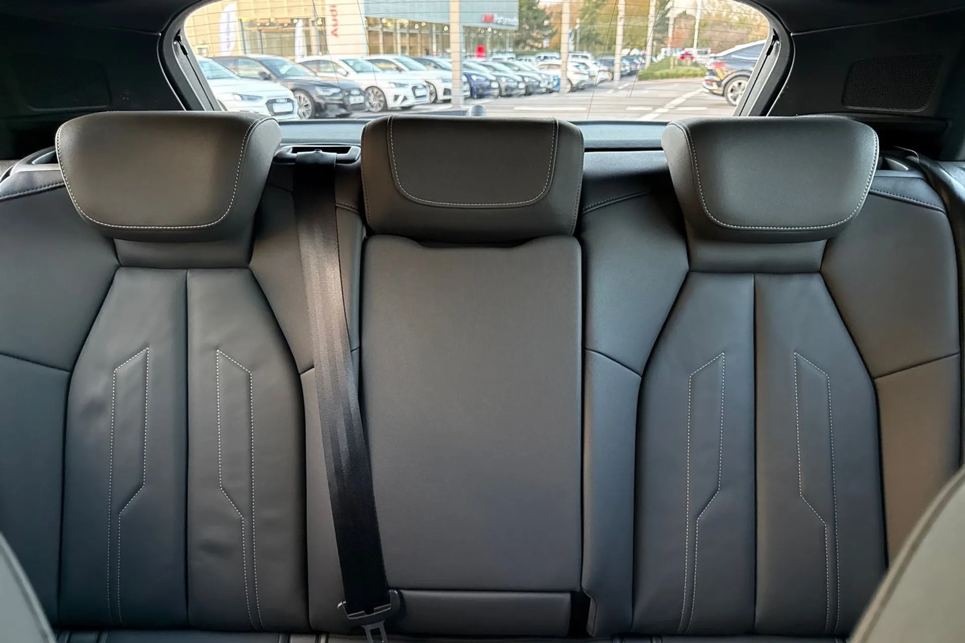 Audi A3 thumbnail image number 38