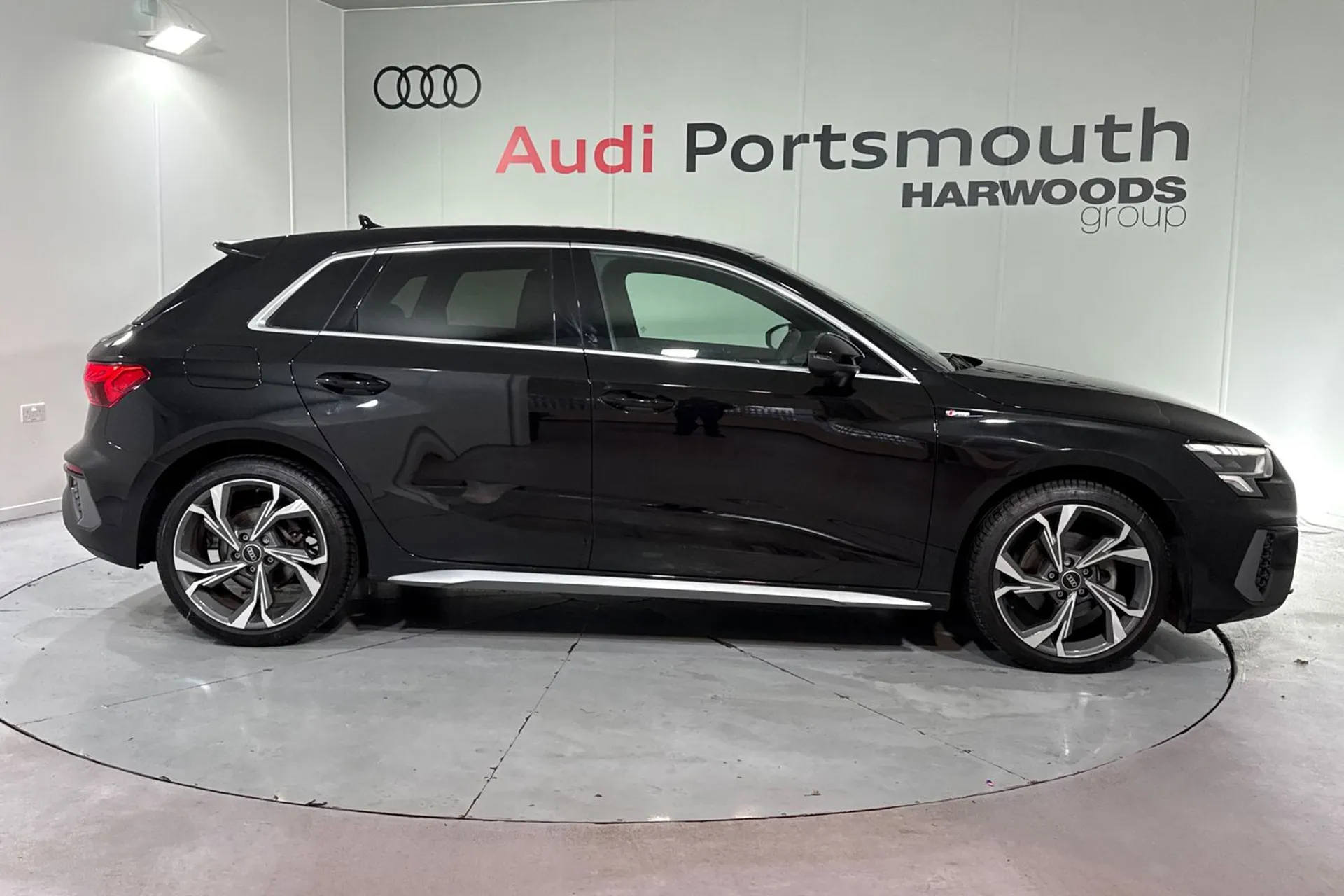 Audi A3 thumbnail image number 2