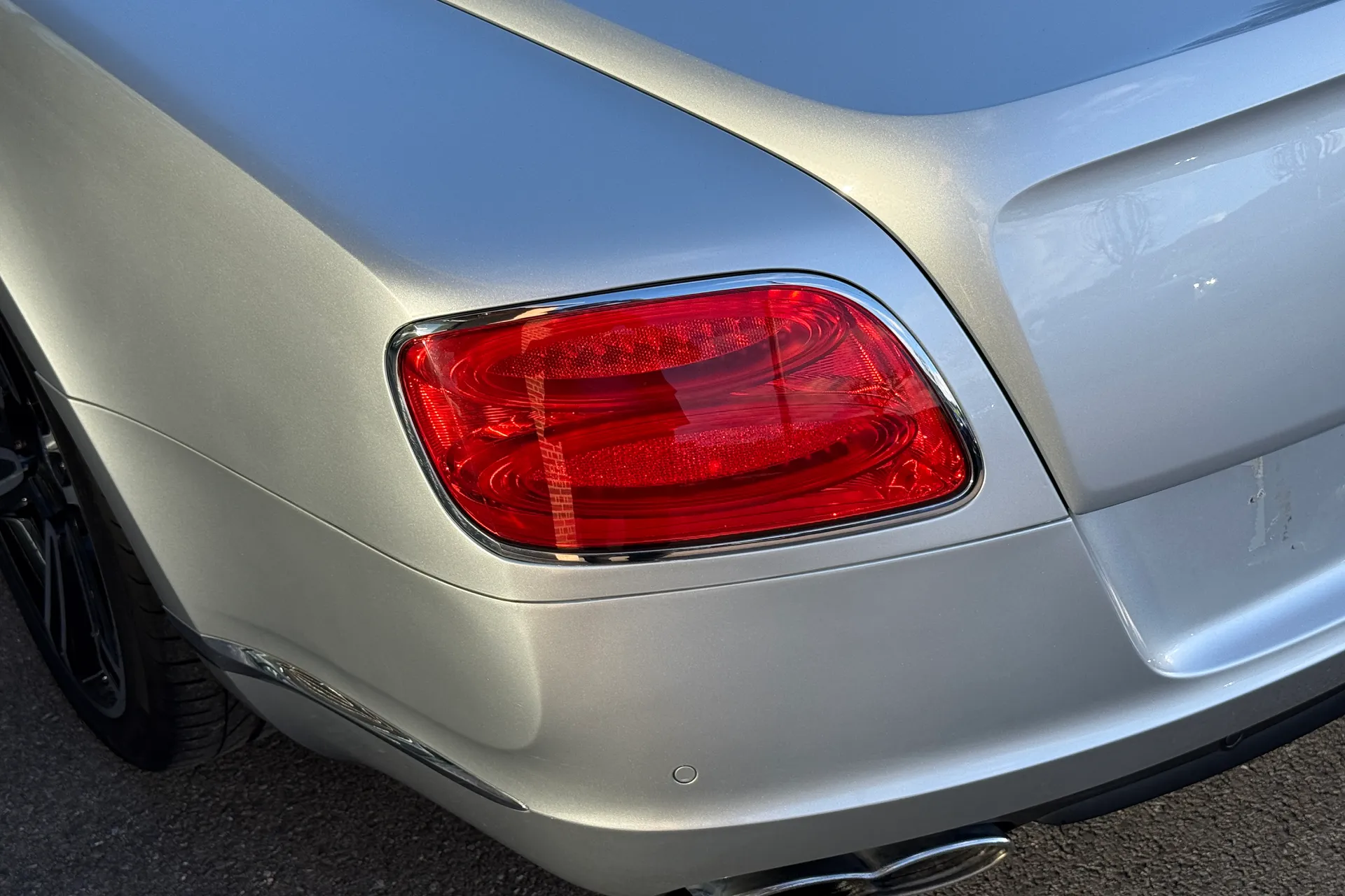 Bentley CONTINENTAL GTC thumbnail image number 11