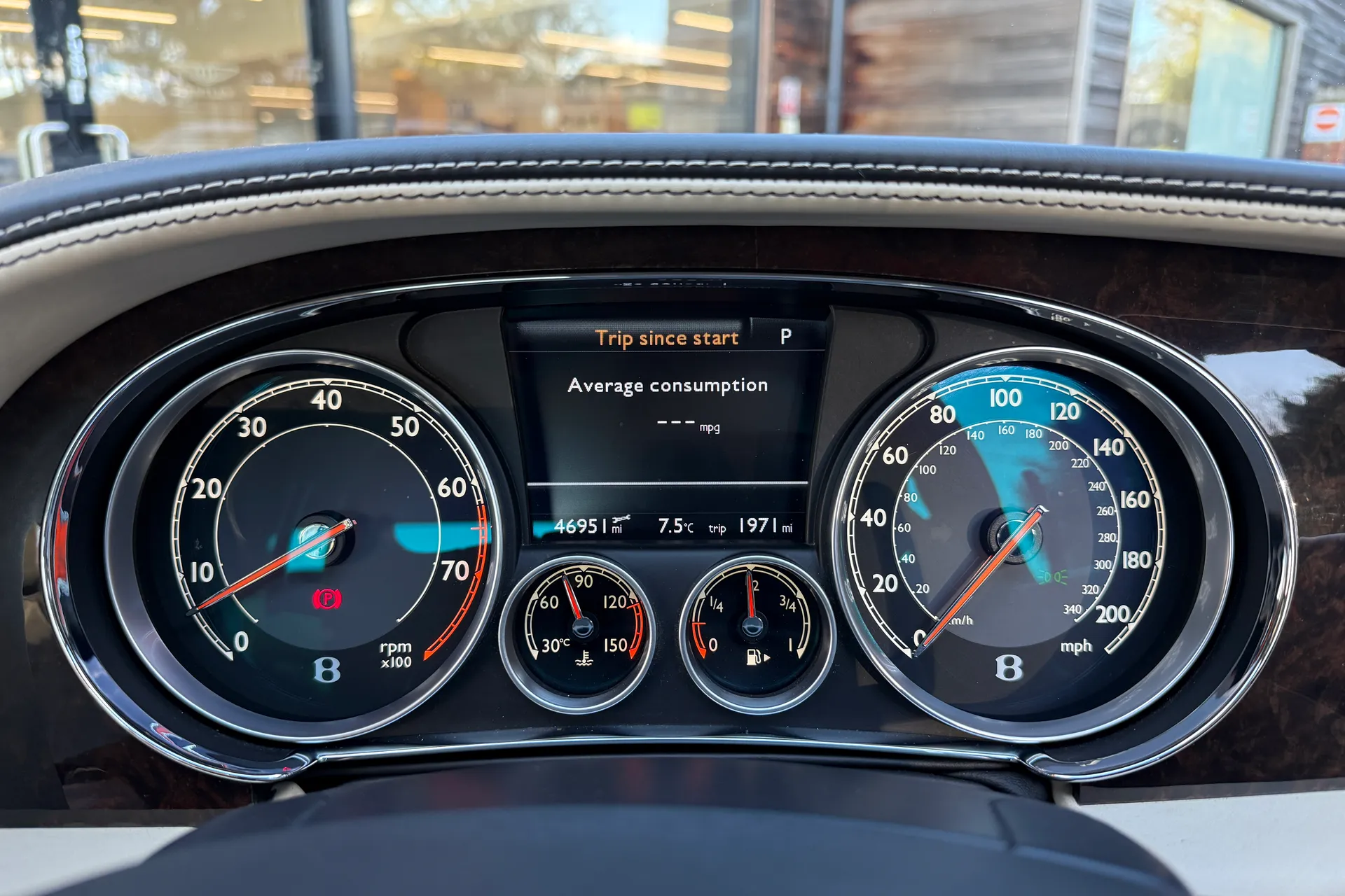 Bentley CONTINENTAL GTC thumbnail image number 25