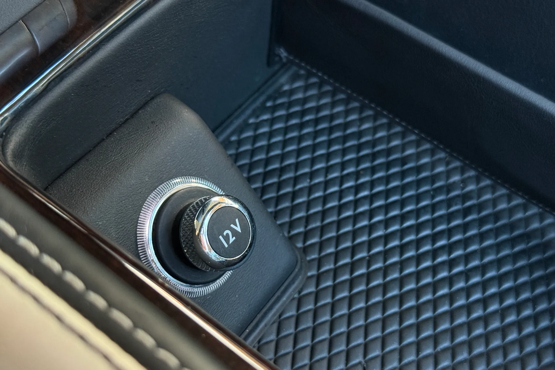 Bentley CONTINENTAL GTC thumbnail image number 30