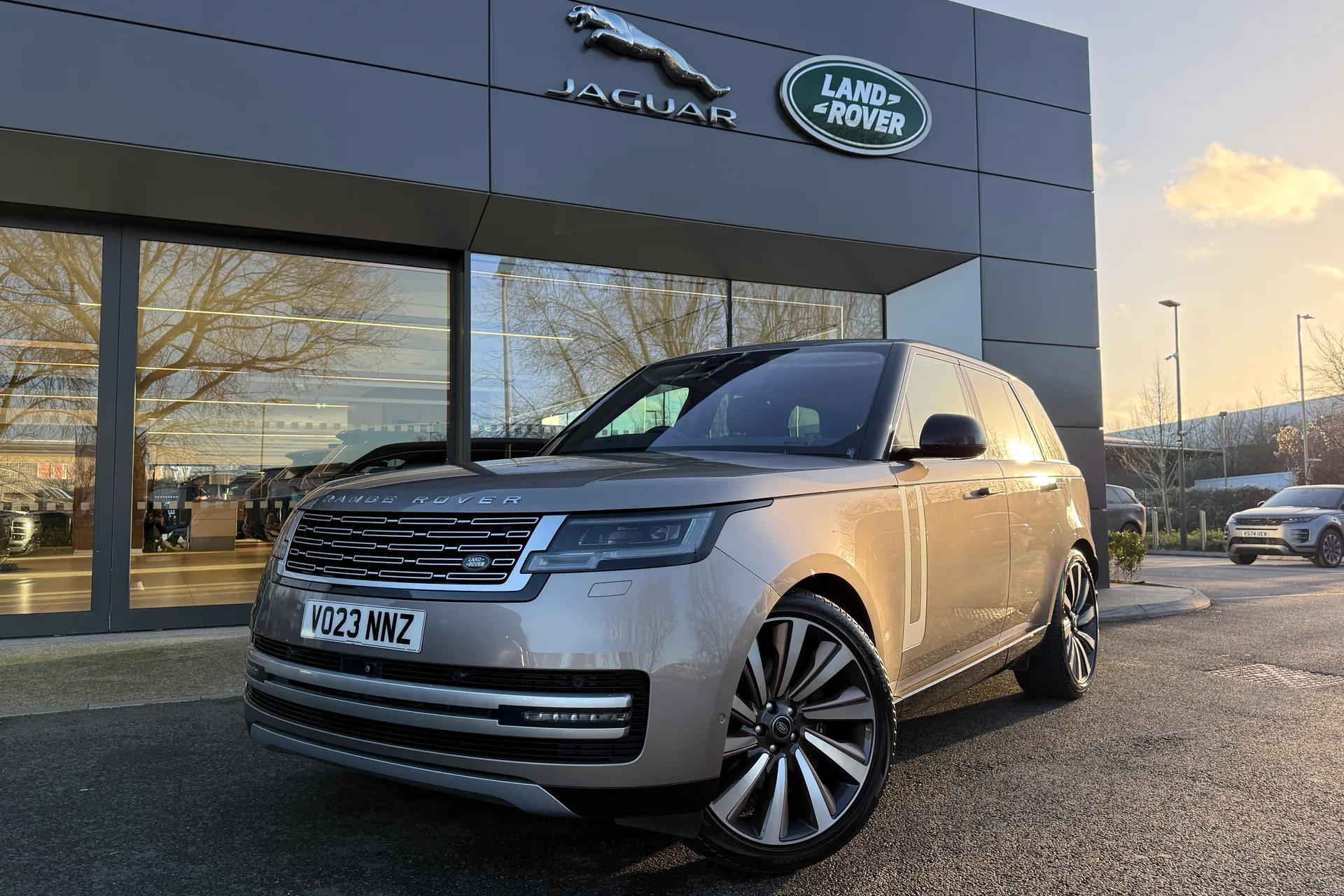 LAND ROVER RANGE ROVER thumbnail image number 32