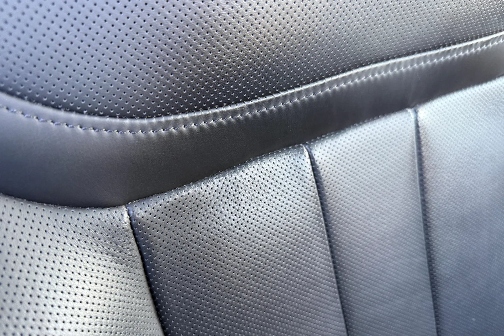 LAND ROVER RANGE ROVER thumbnail image number 40