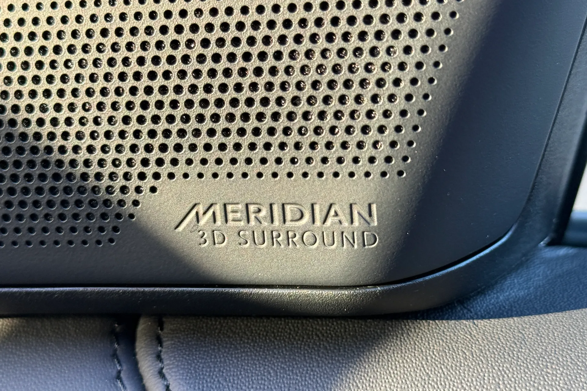 LAND ROVER RANGE ROVER thumbnail image number 24