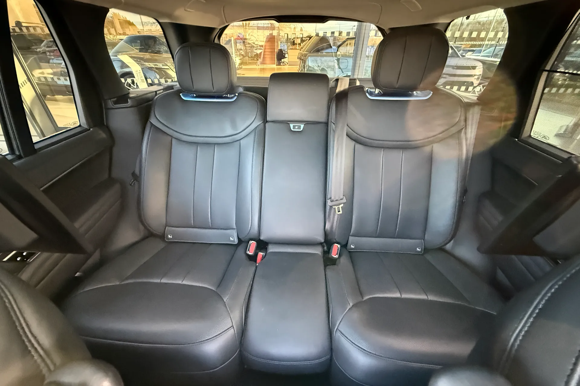 LAND ROVER RANGE ROVER thumbnail image number 11