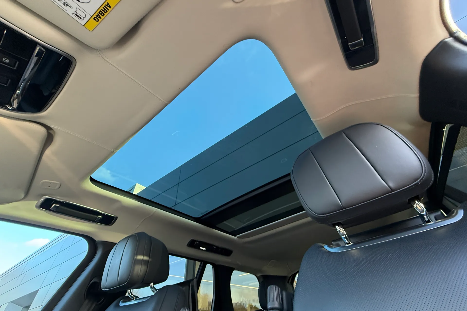 LAND ROVER RANGE ROVER thumbnail image number 5