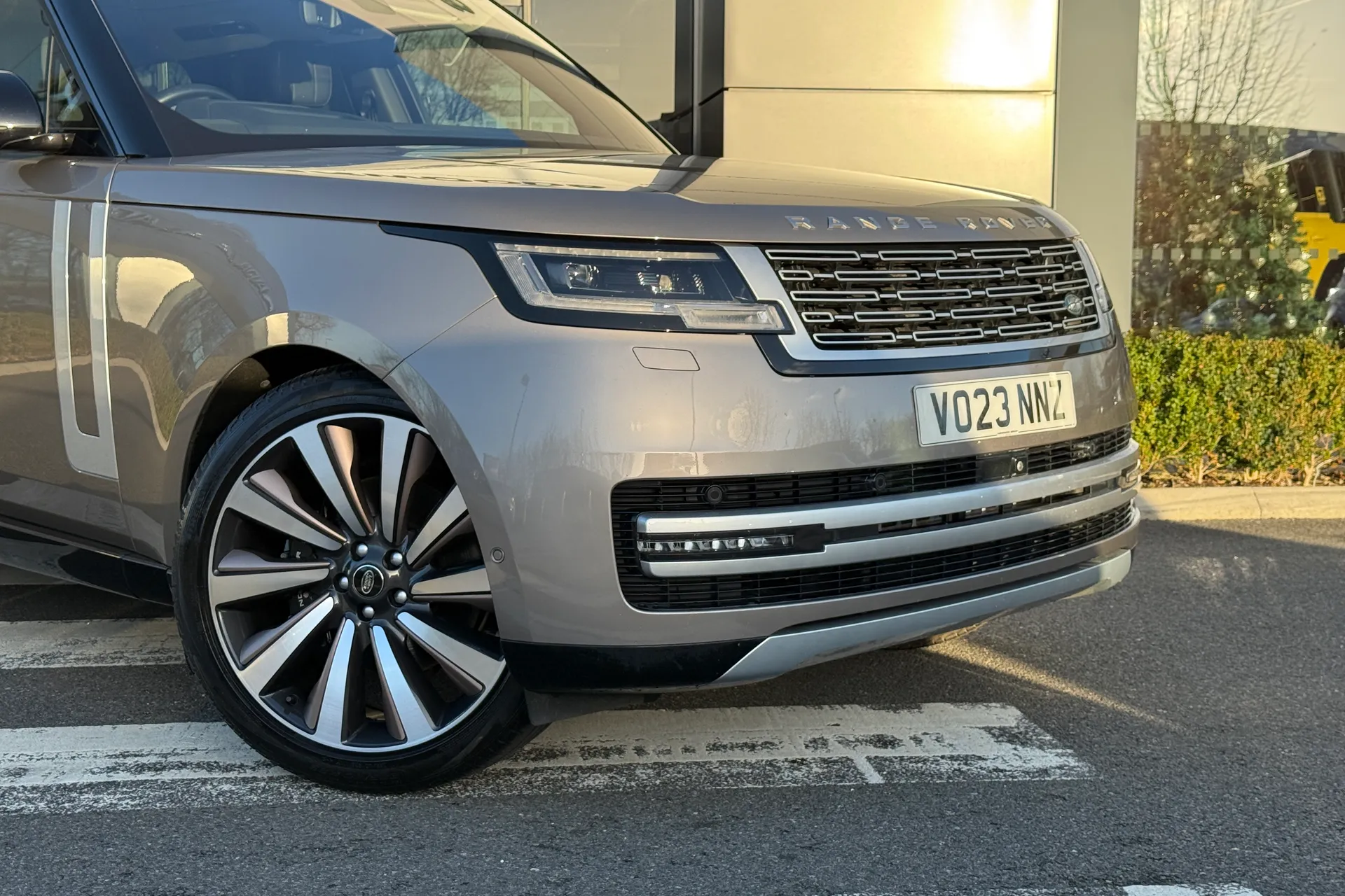 LAND ROVER RANGE ROVER thumbnail image number 34