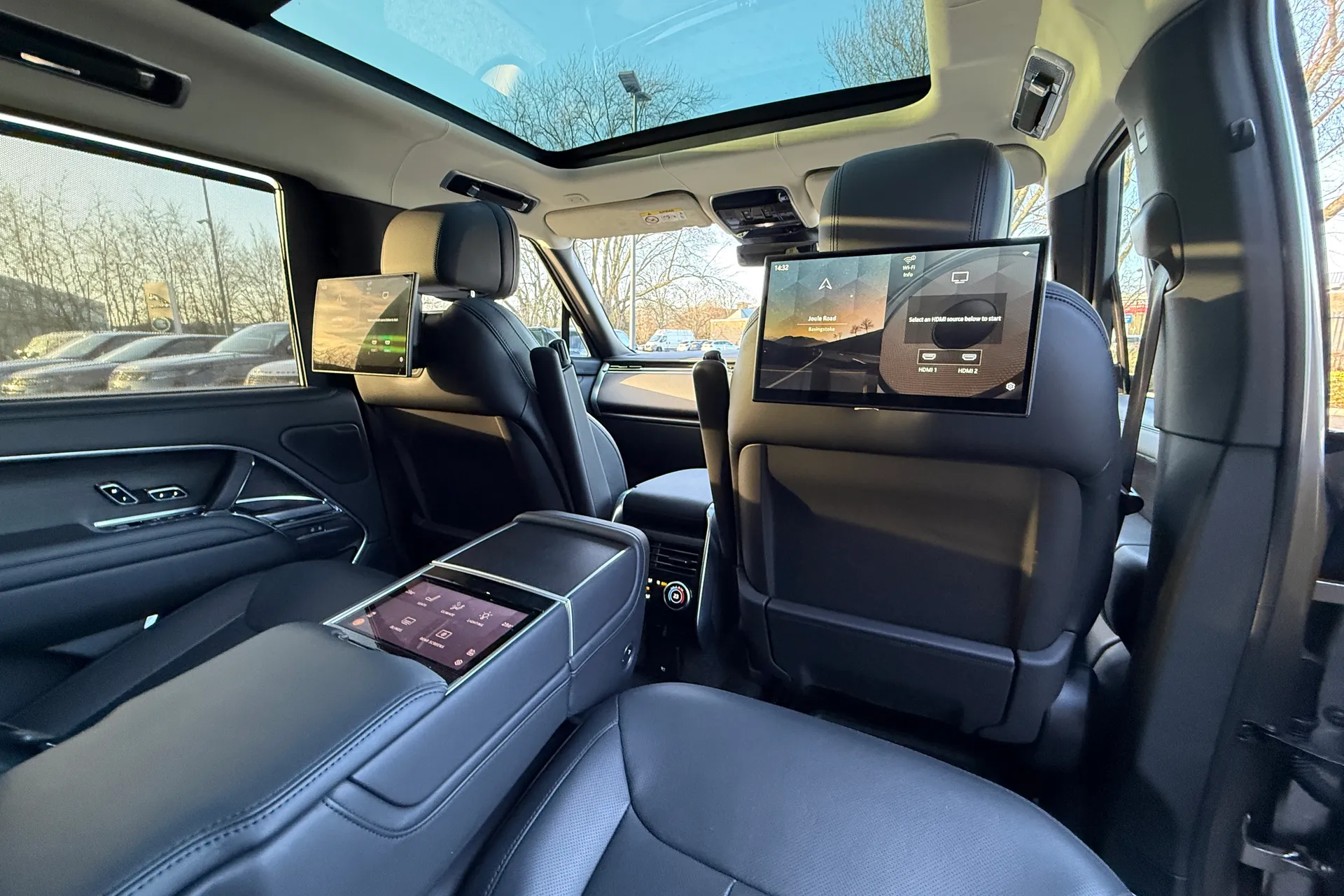 LAND ROVER RANGE ROVER thumbnail image number 48