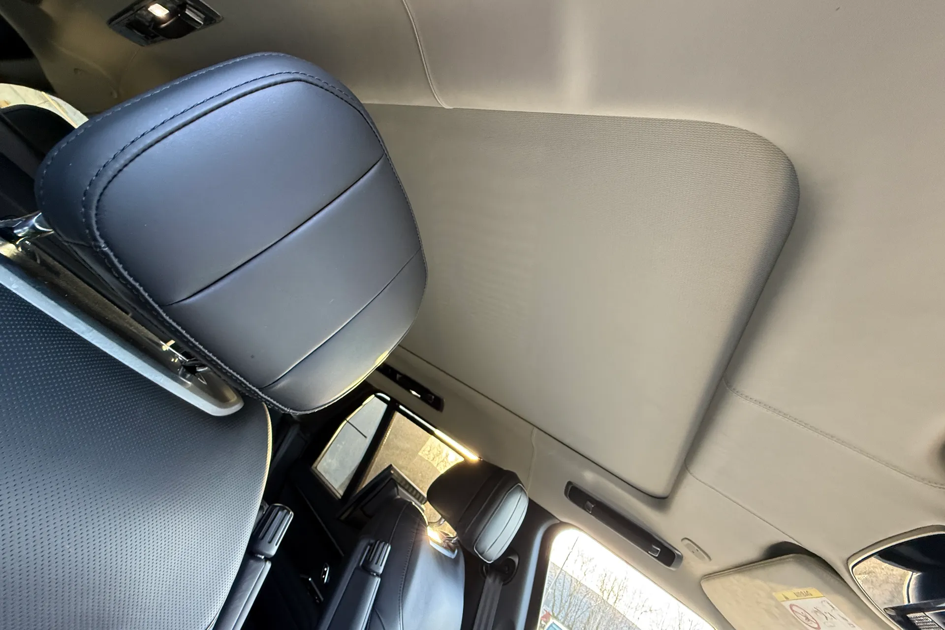 LAND ROVER RANGE ROVER thumbnail image number 43