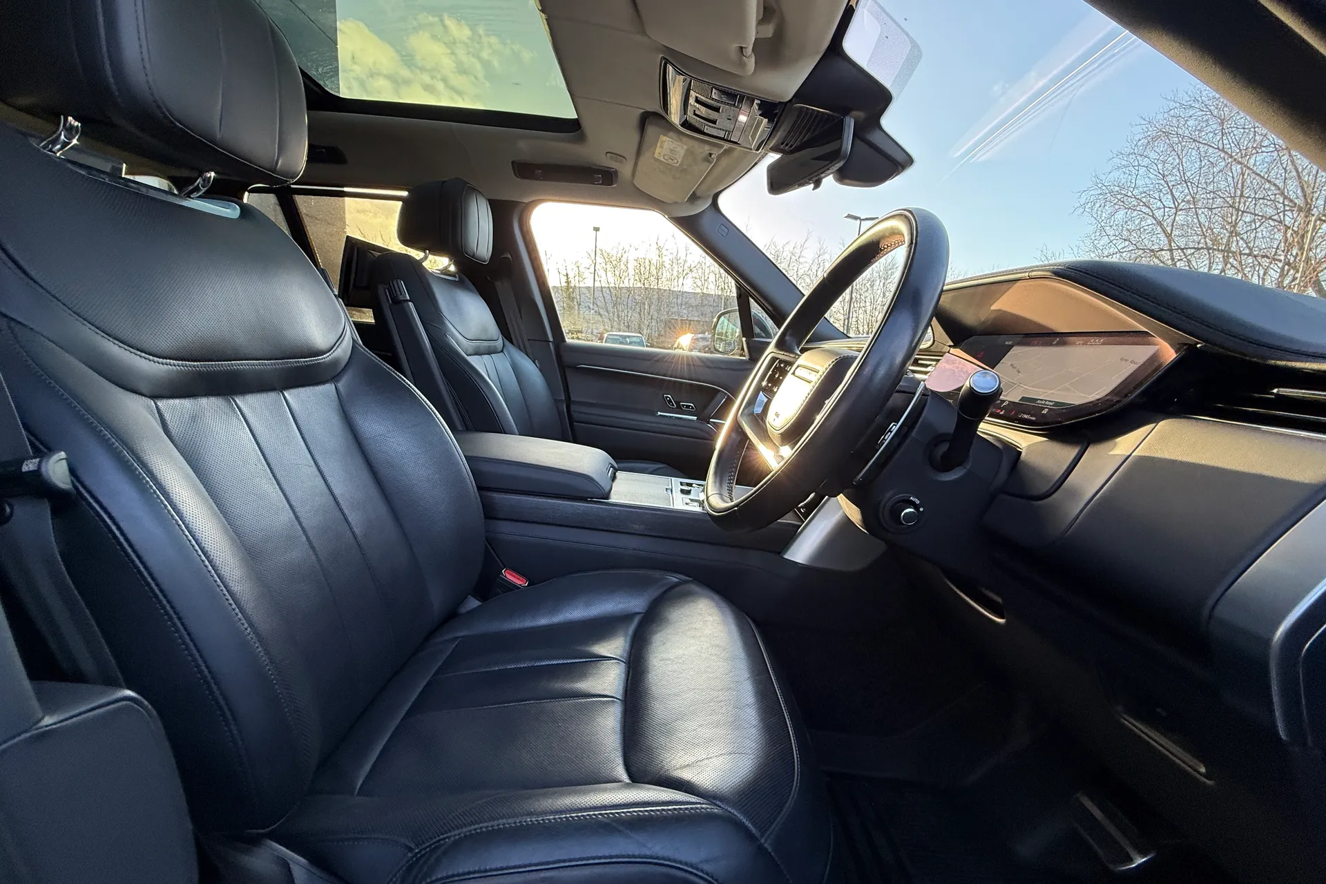 LAND ROVER RANGE ROVER thumbnail image number 9