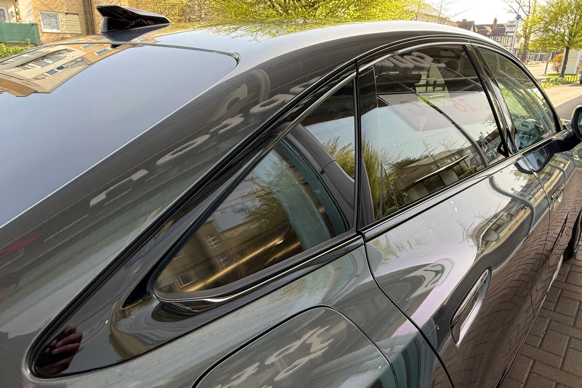 Audi A6 thumbnail image number 36