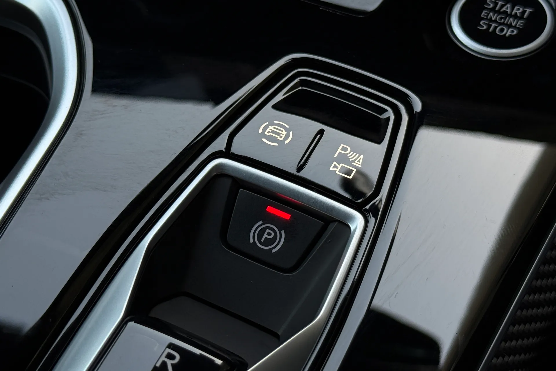 Audi A6 thumbnail image number 25