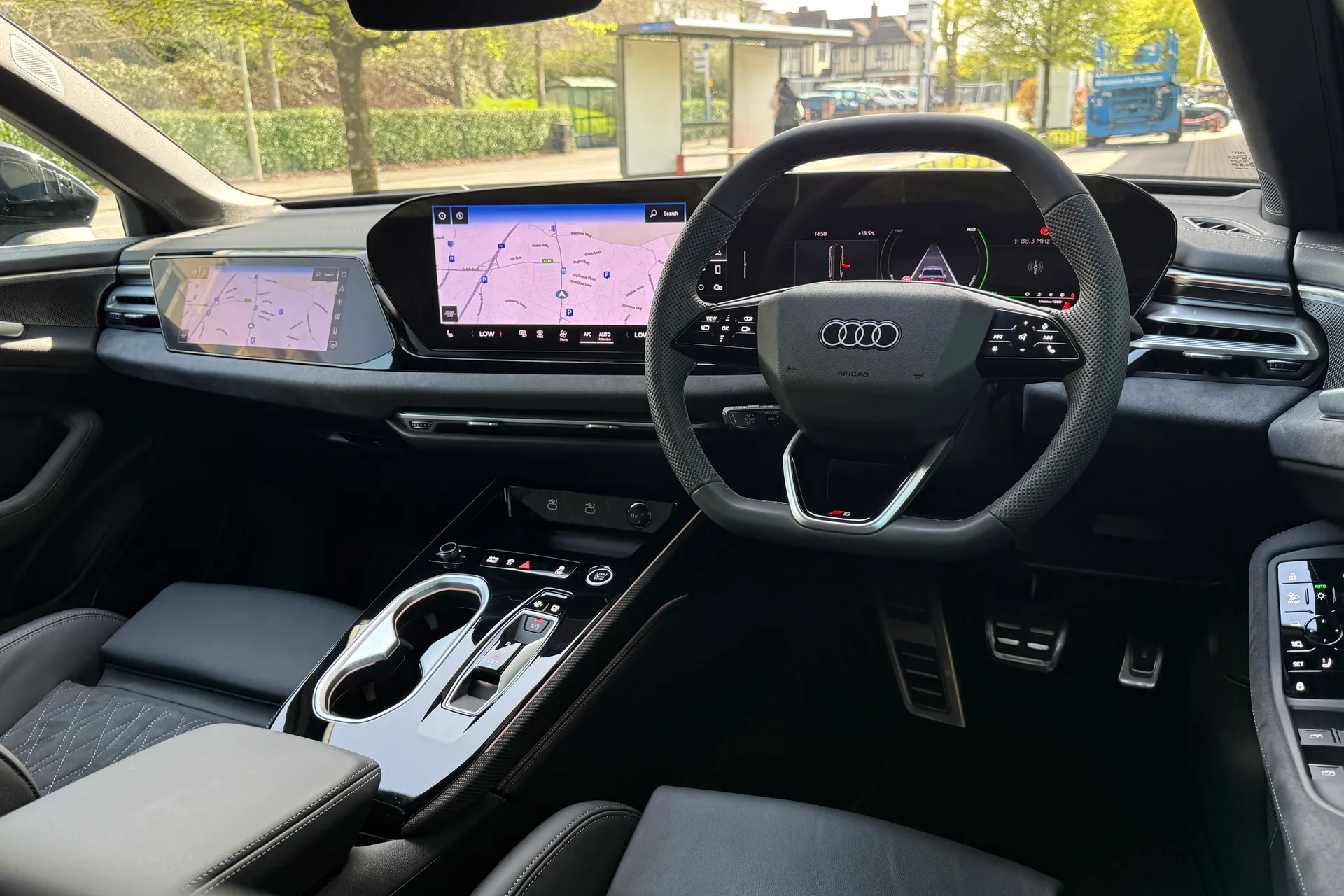 Audi A6 thumbnail image number 37