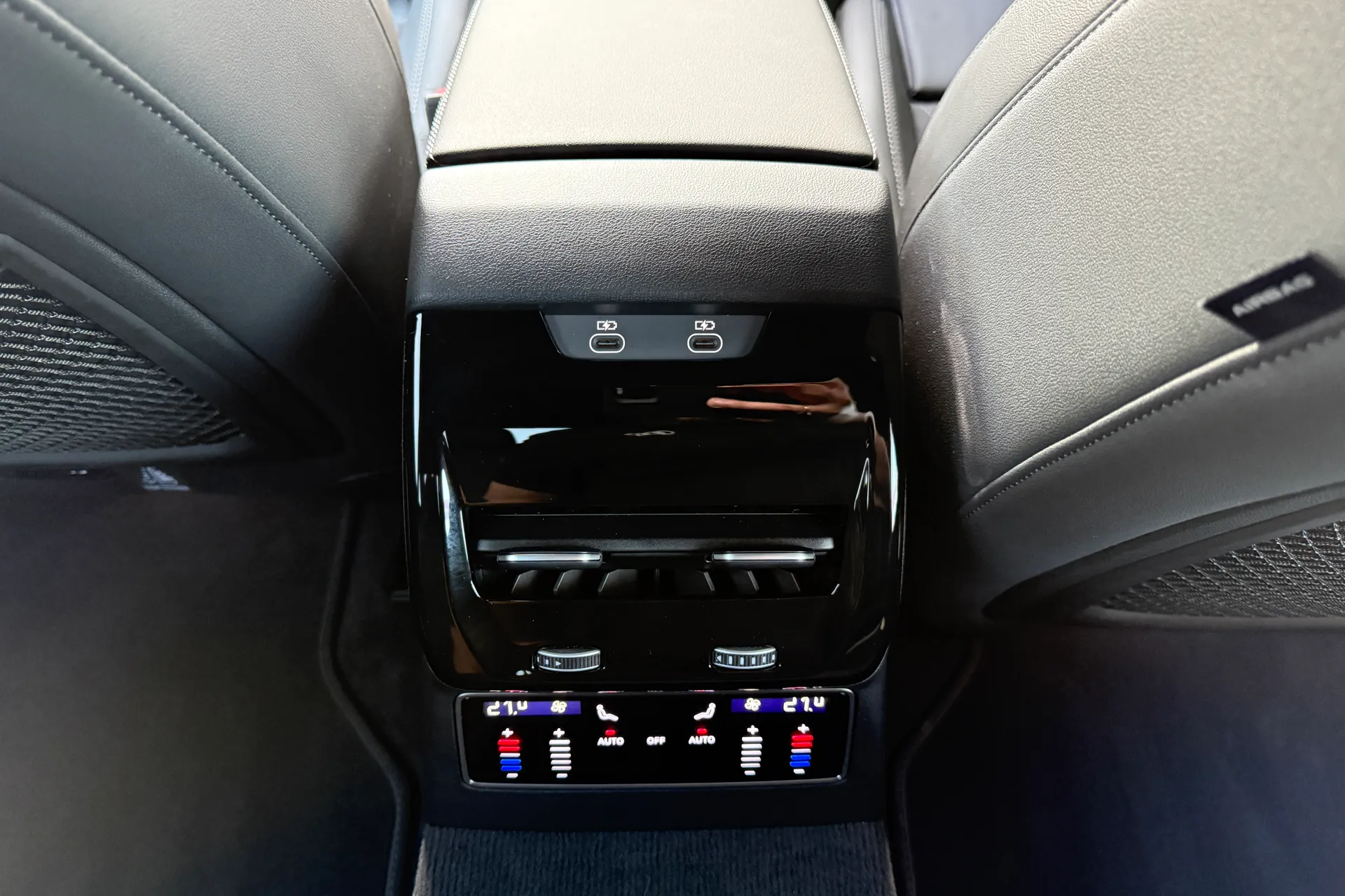 Audi A6 thumbnail image number 40