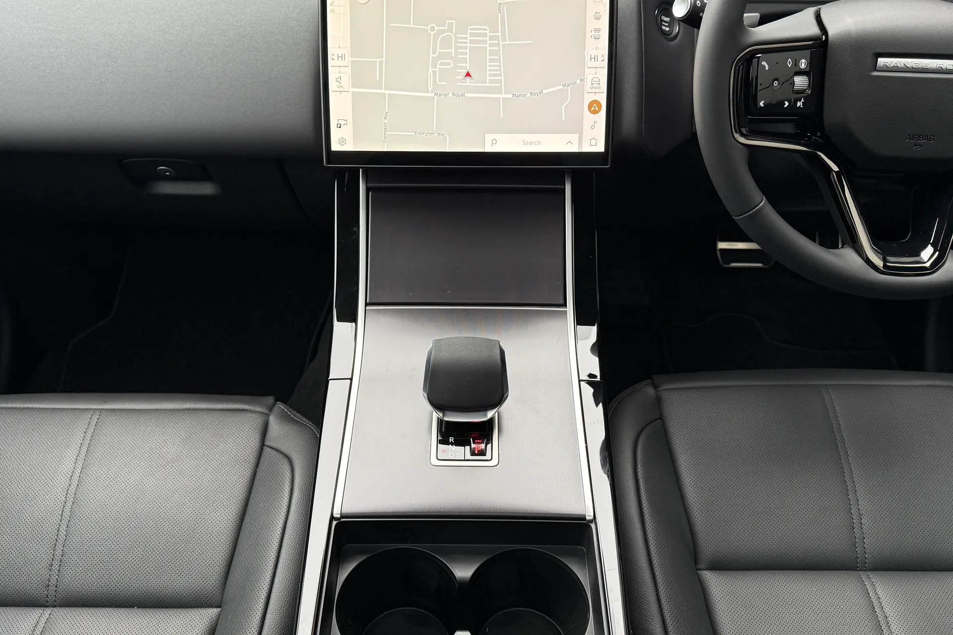 LAND ROVER RANGE ROVER VELAR thumbnail image number 23