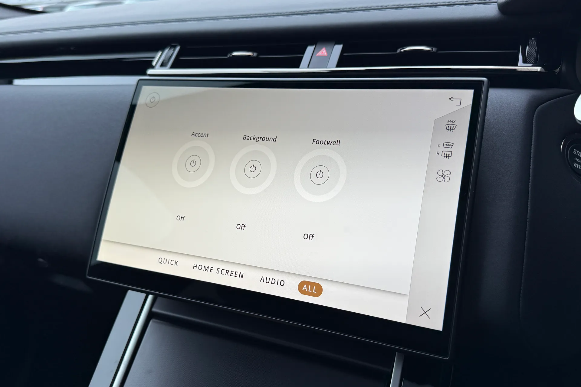 LAND ROVER RANGE ROVER VELAR thumbnail image number 53