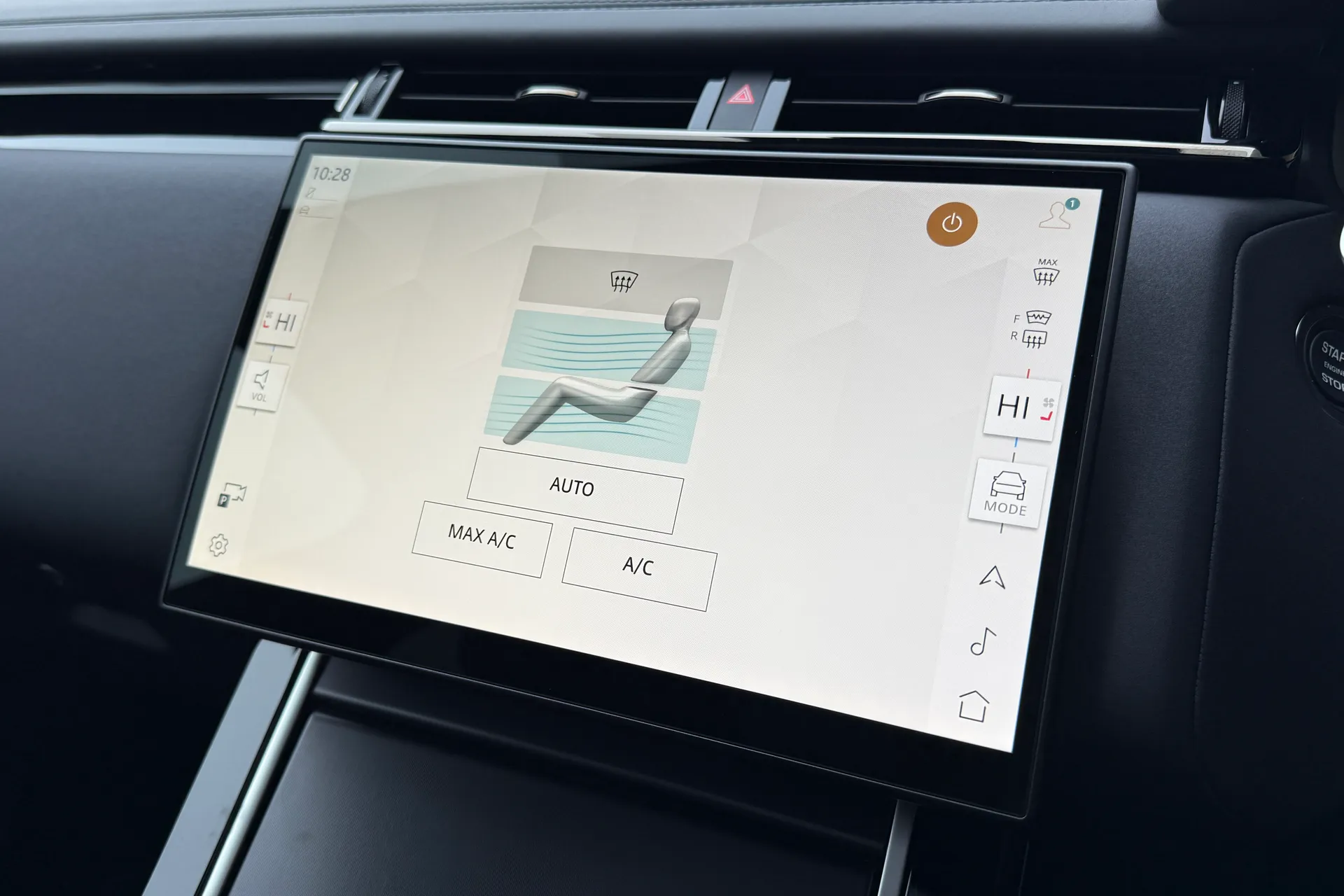 LAND ROVER RANGE ROVER VELAR thumbnail image number 54