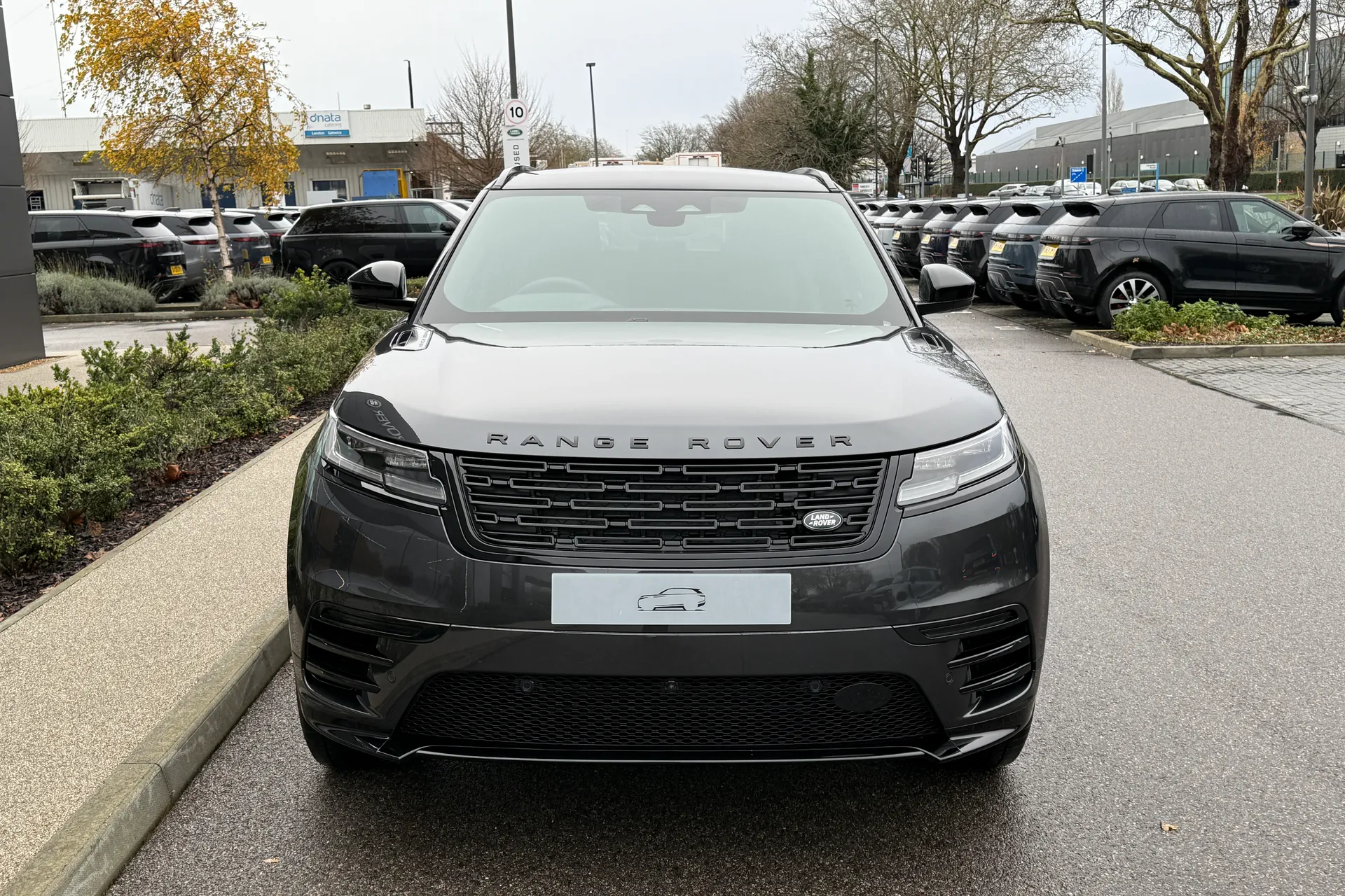 LAND ROVER RANGE ROVER VELAR thumbnail image number 17