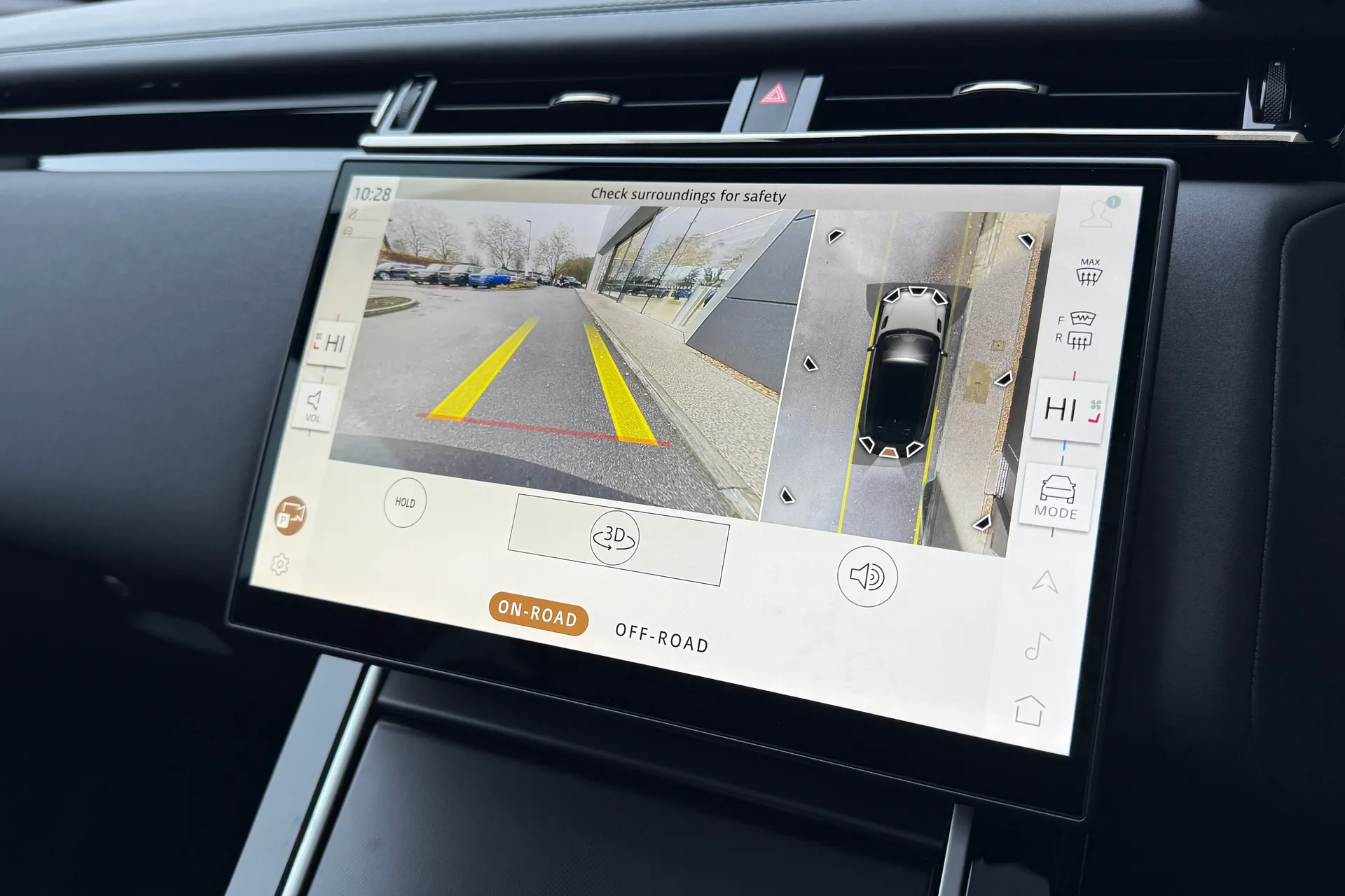 LAND ROVER RANGE ROVER VELAR thumbnail image number 6