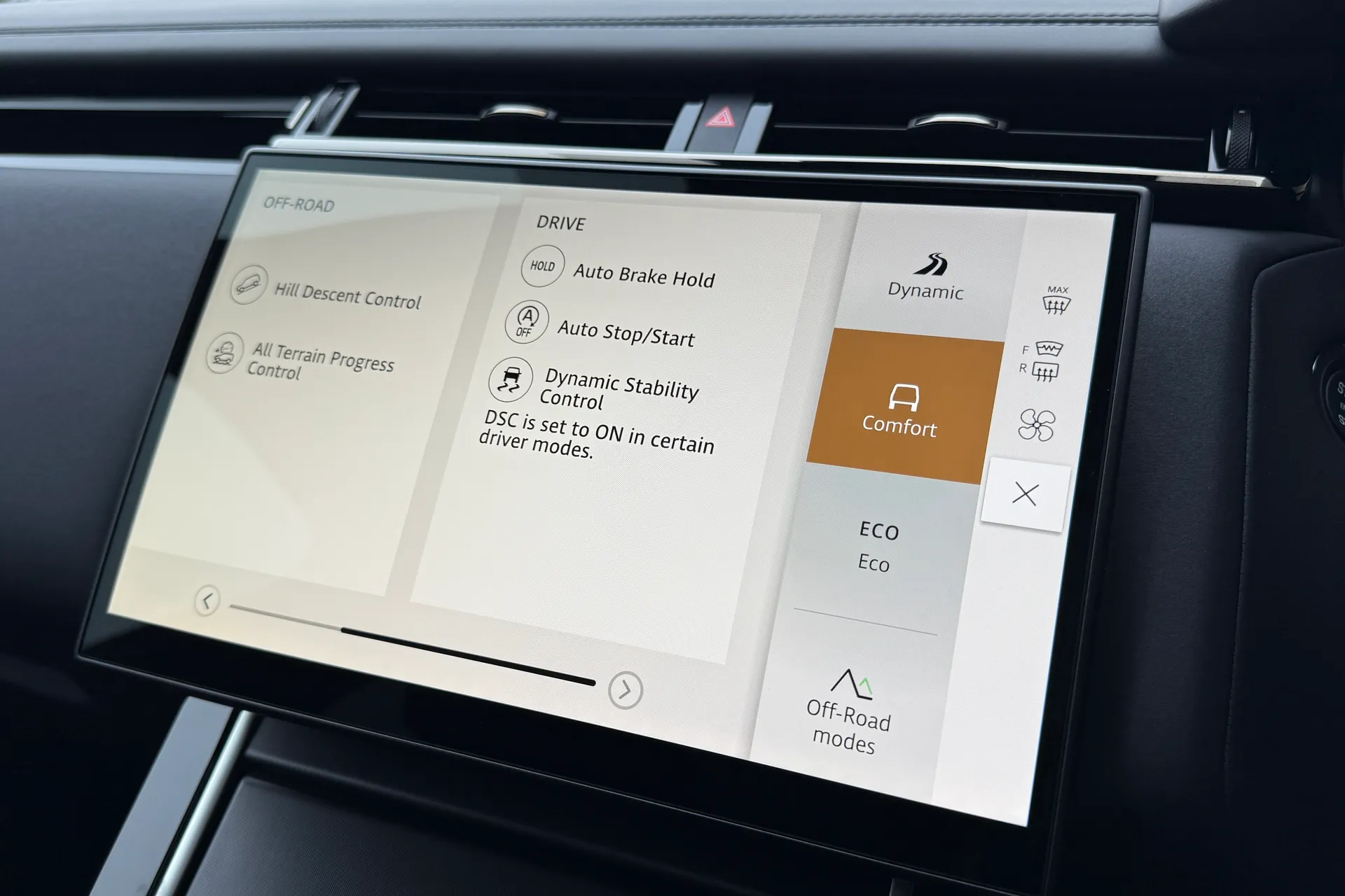 LAND ROVER RANGE ROVER VELAR thumbnail image number 49