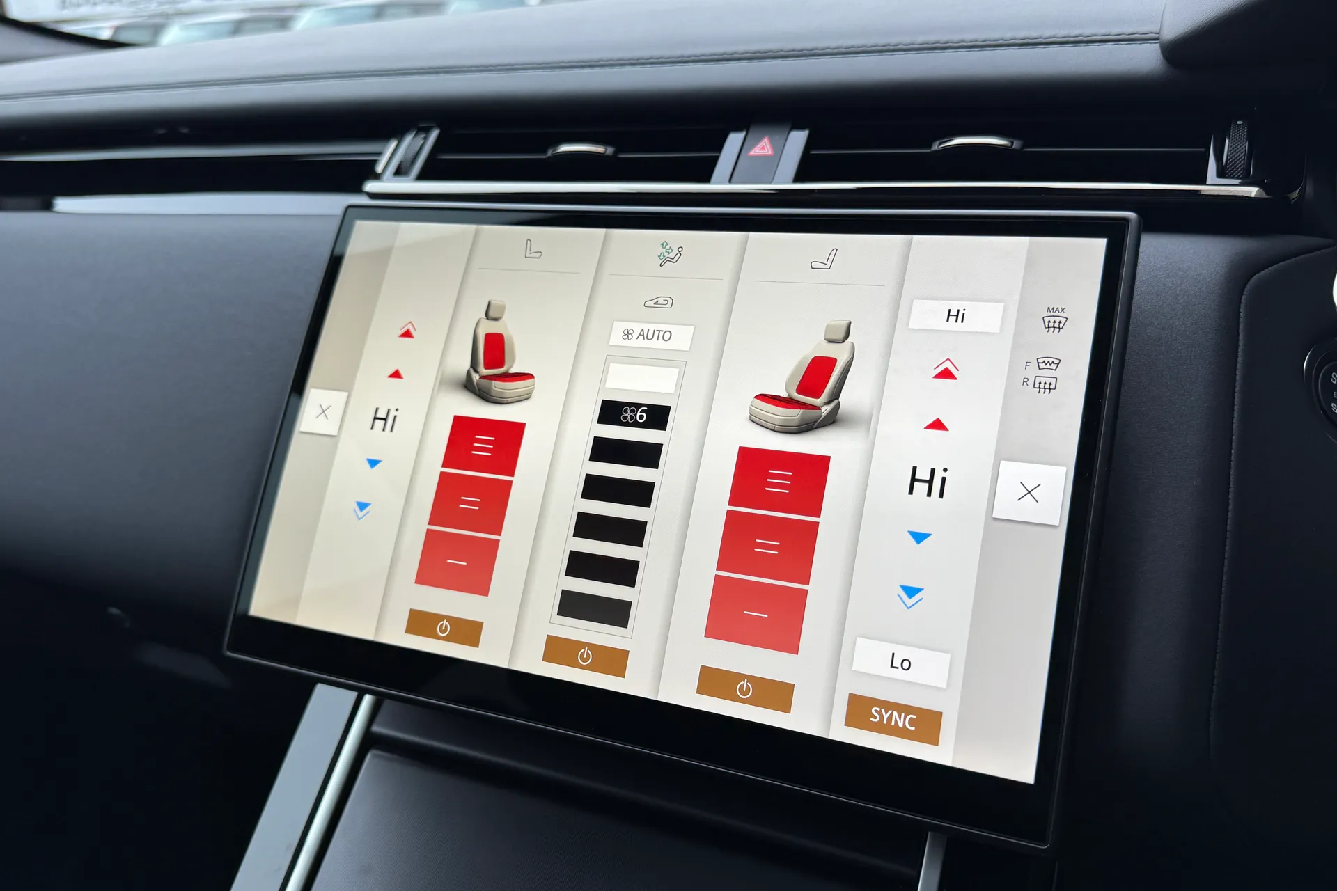 LAND ROVER RANGE ROVER VELAR thumbnail image number 48