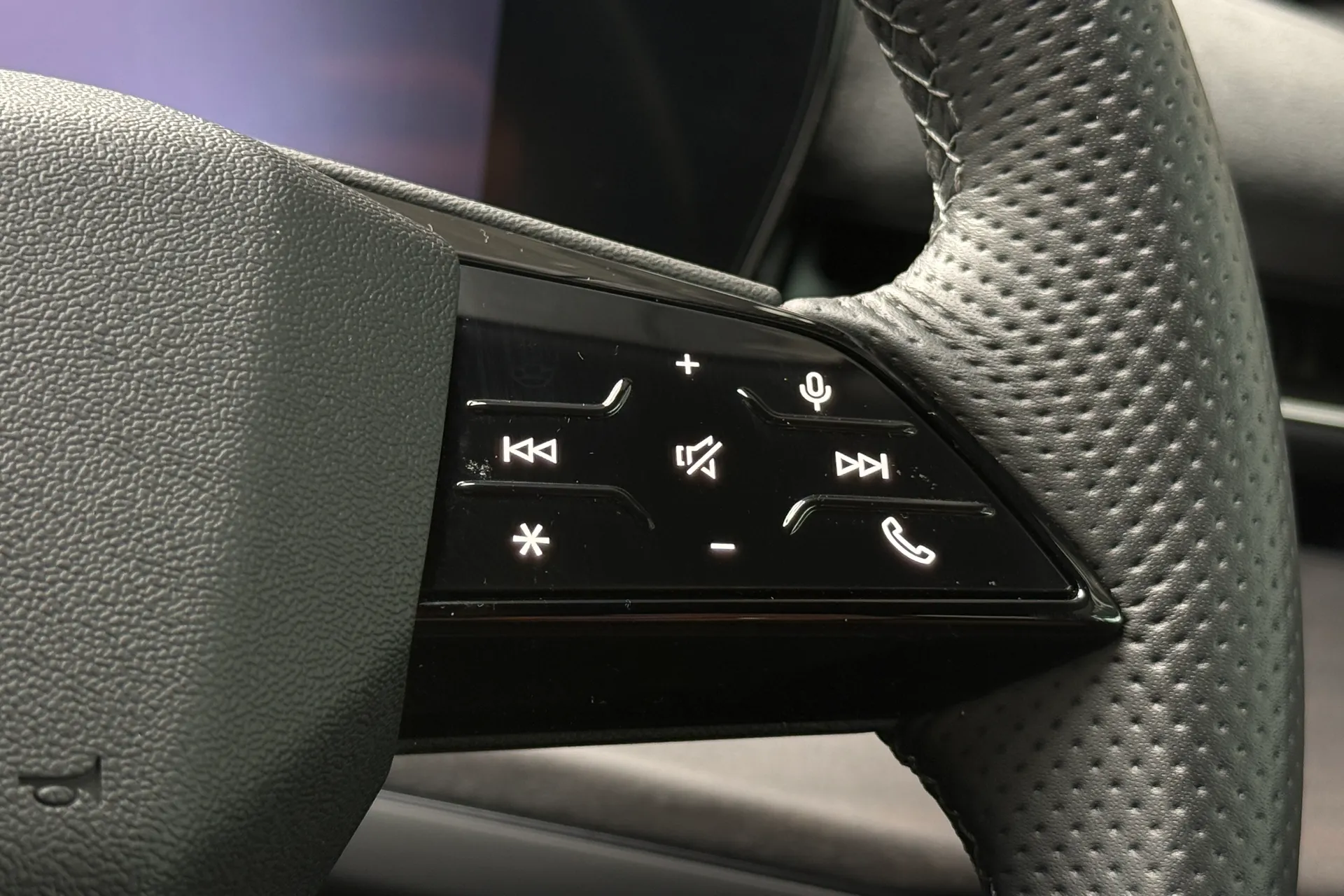 Audi Q3 thumbnail image number 7