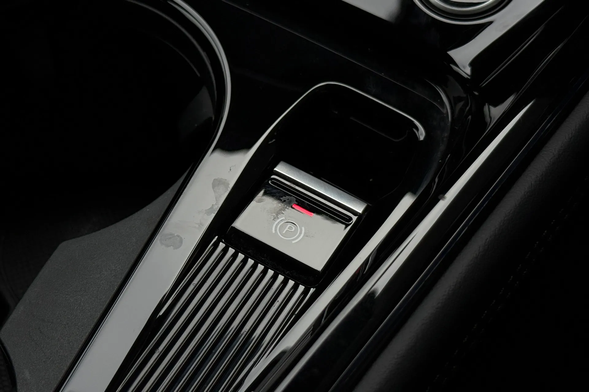 Audi Q3 thumbnail image number 18