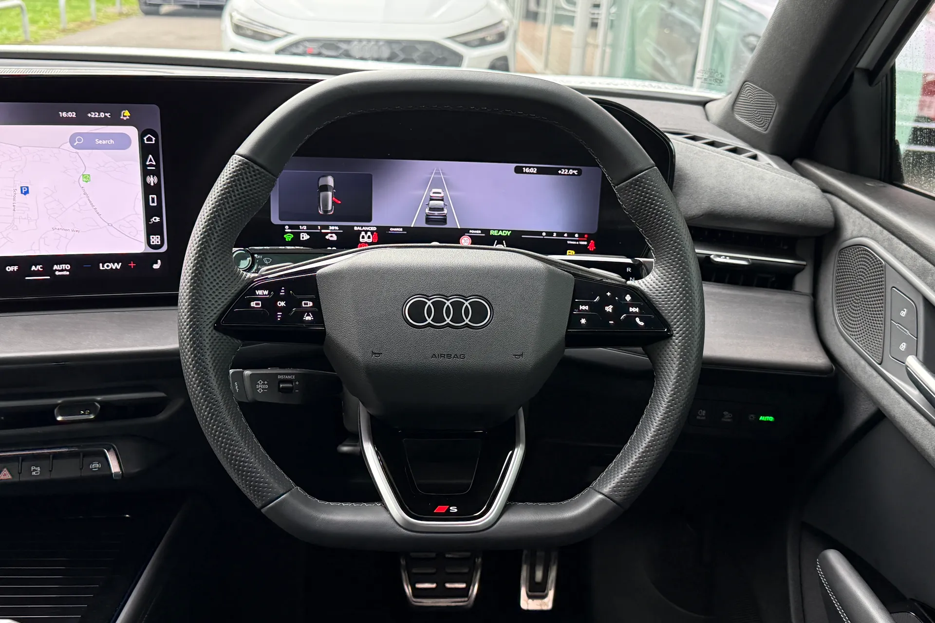 Audi Q3 thumbnail image number 33
