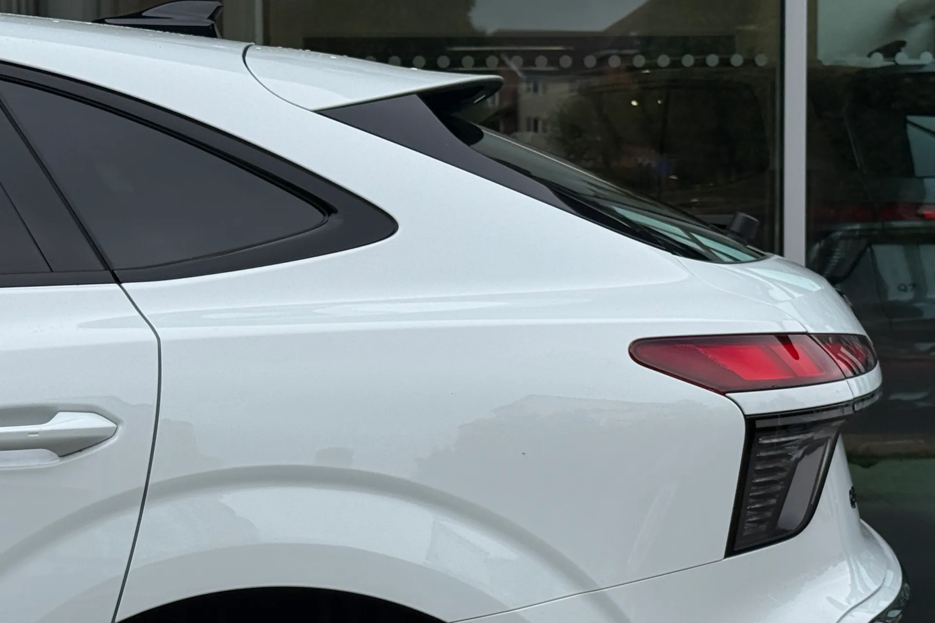 Audi Q3 thumbnail image number 41