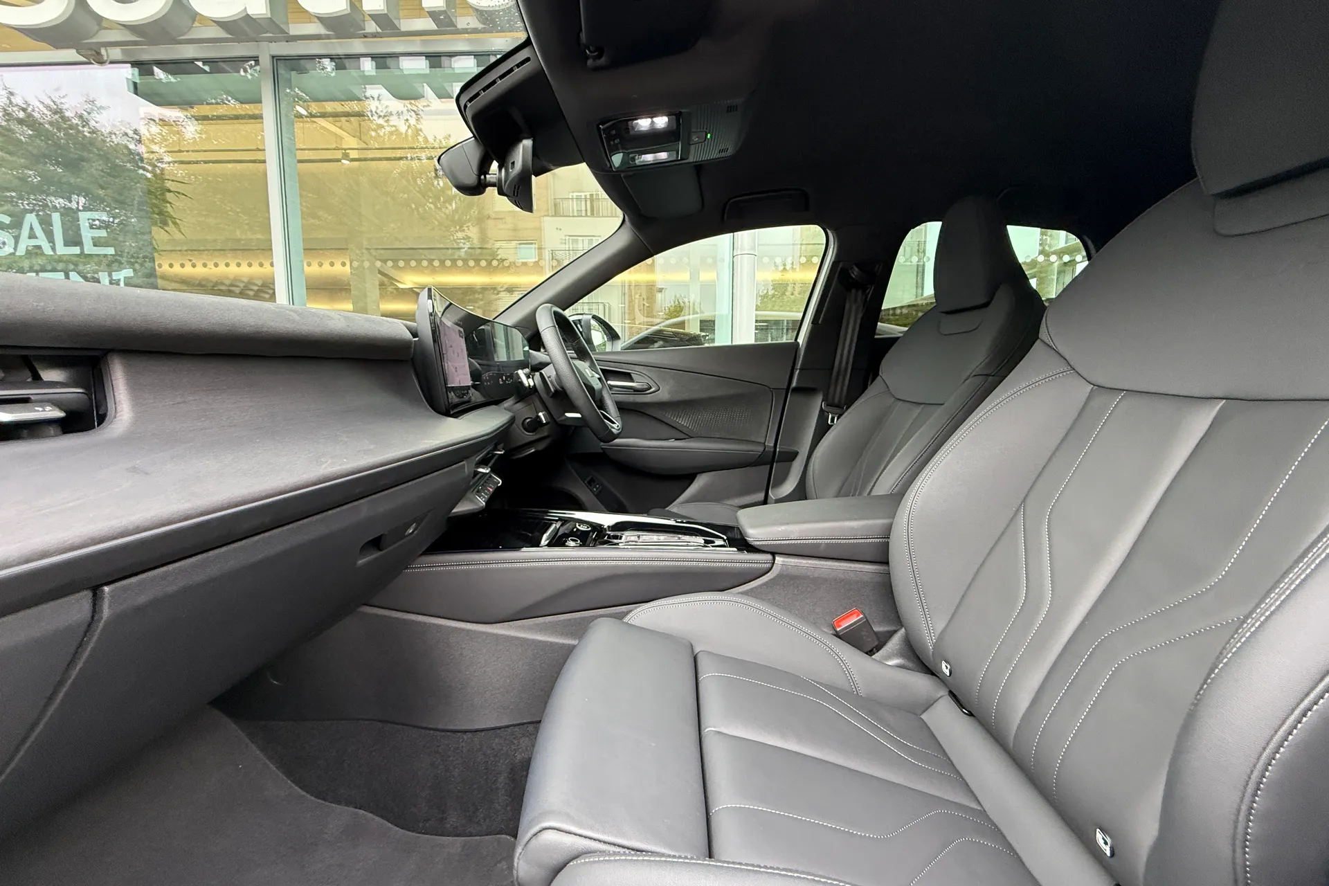 Audi Q3 thumbnail image number 45
