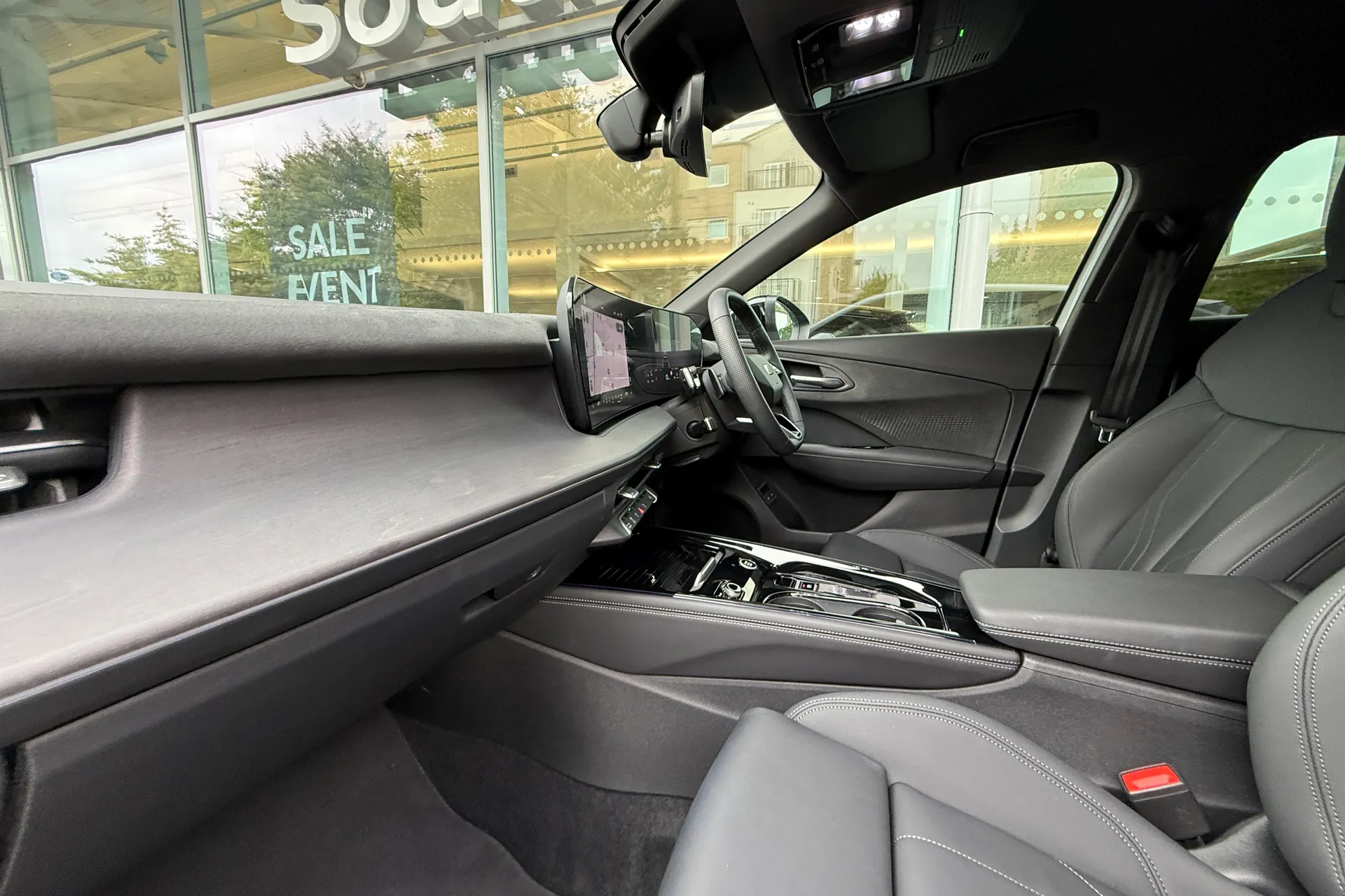 Audi Q3 thumbnail image number 46
