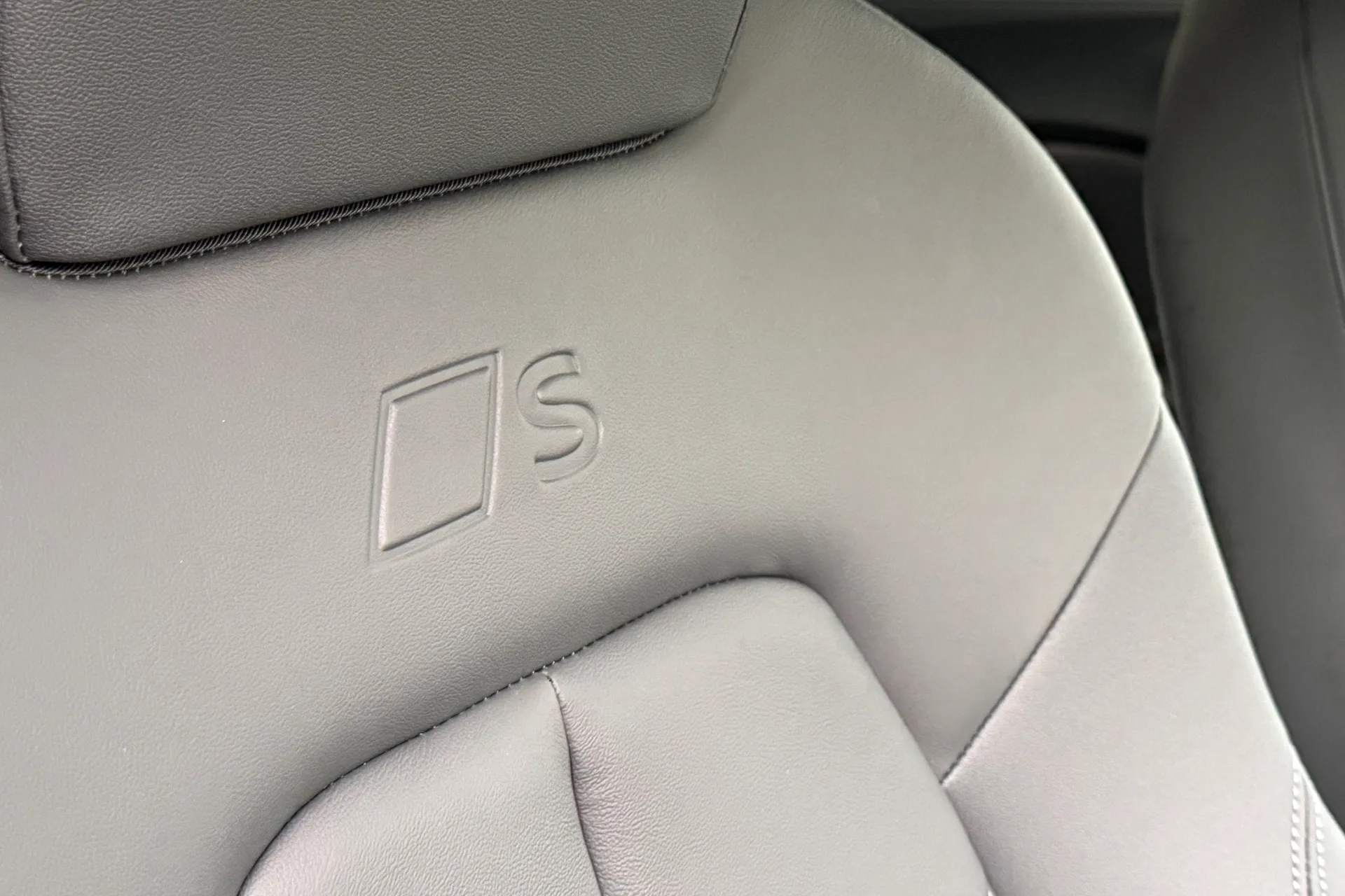 Audi A5 thumbnail image number 18