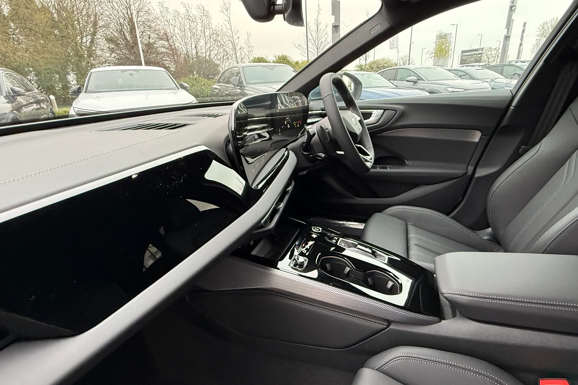 Audi A5 thumbnail image number 28